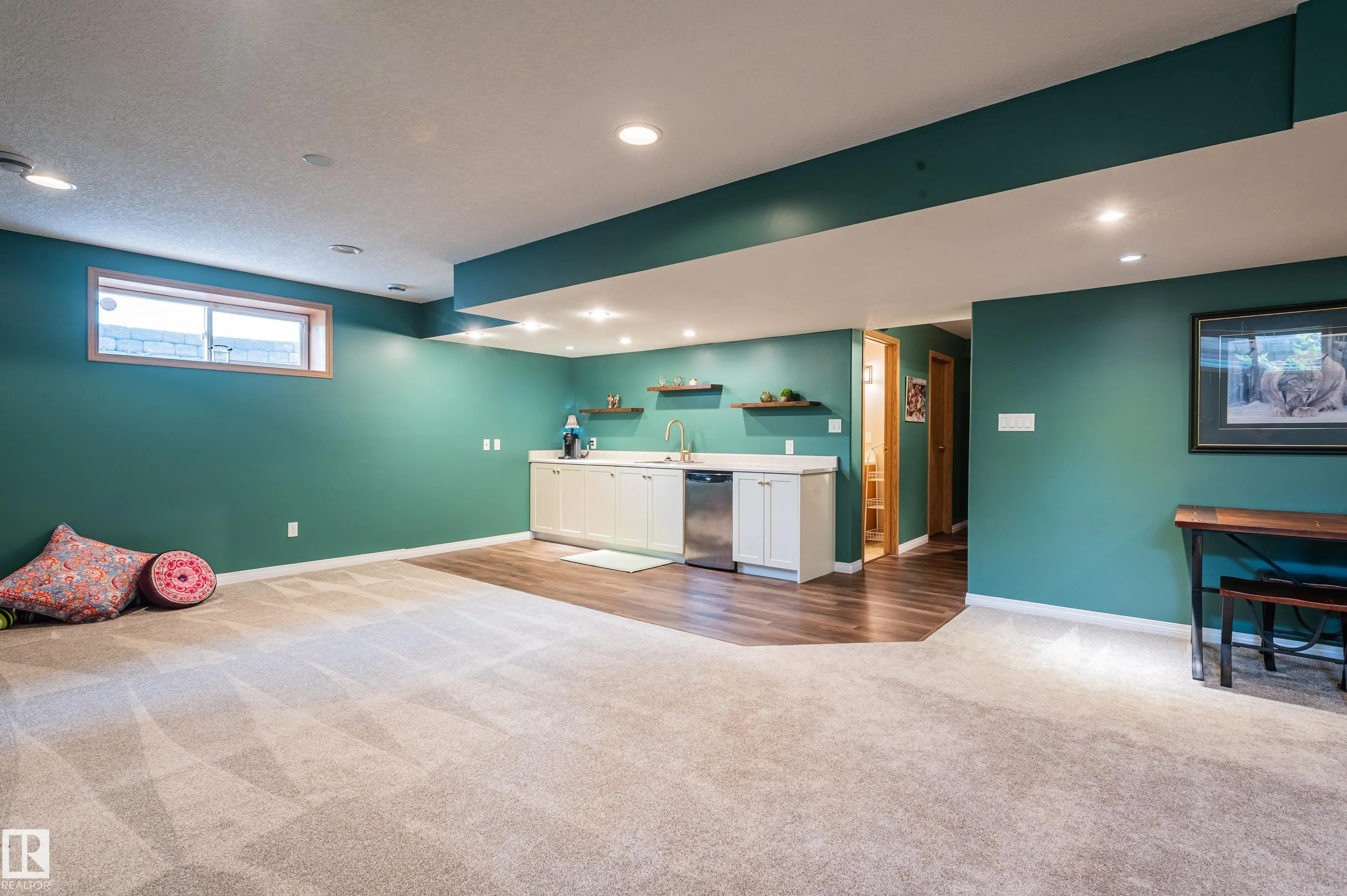 4 BRIARWOOD Way