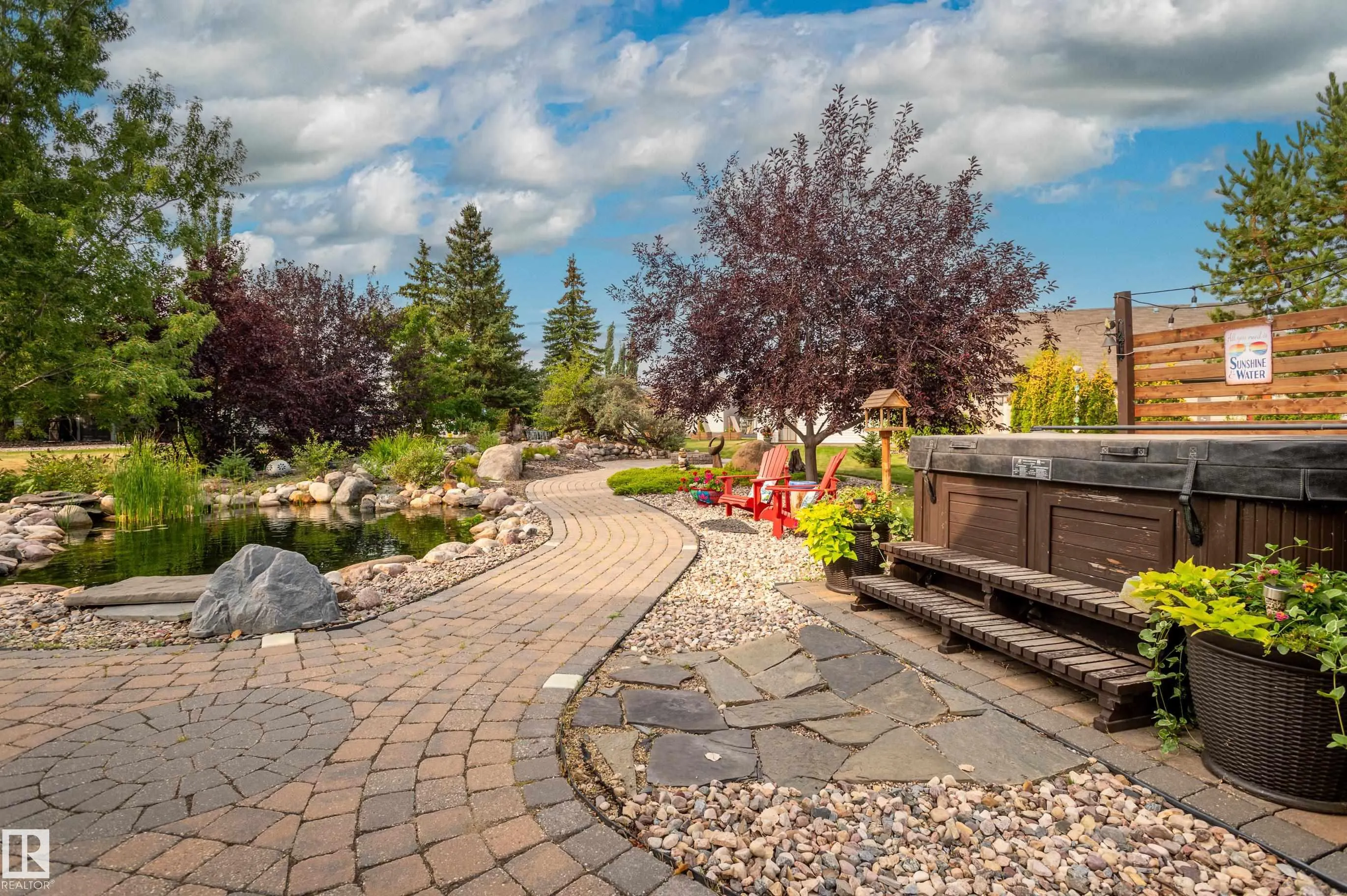 4 BRIARWOOD Way