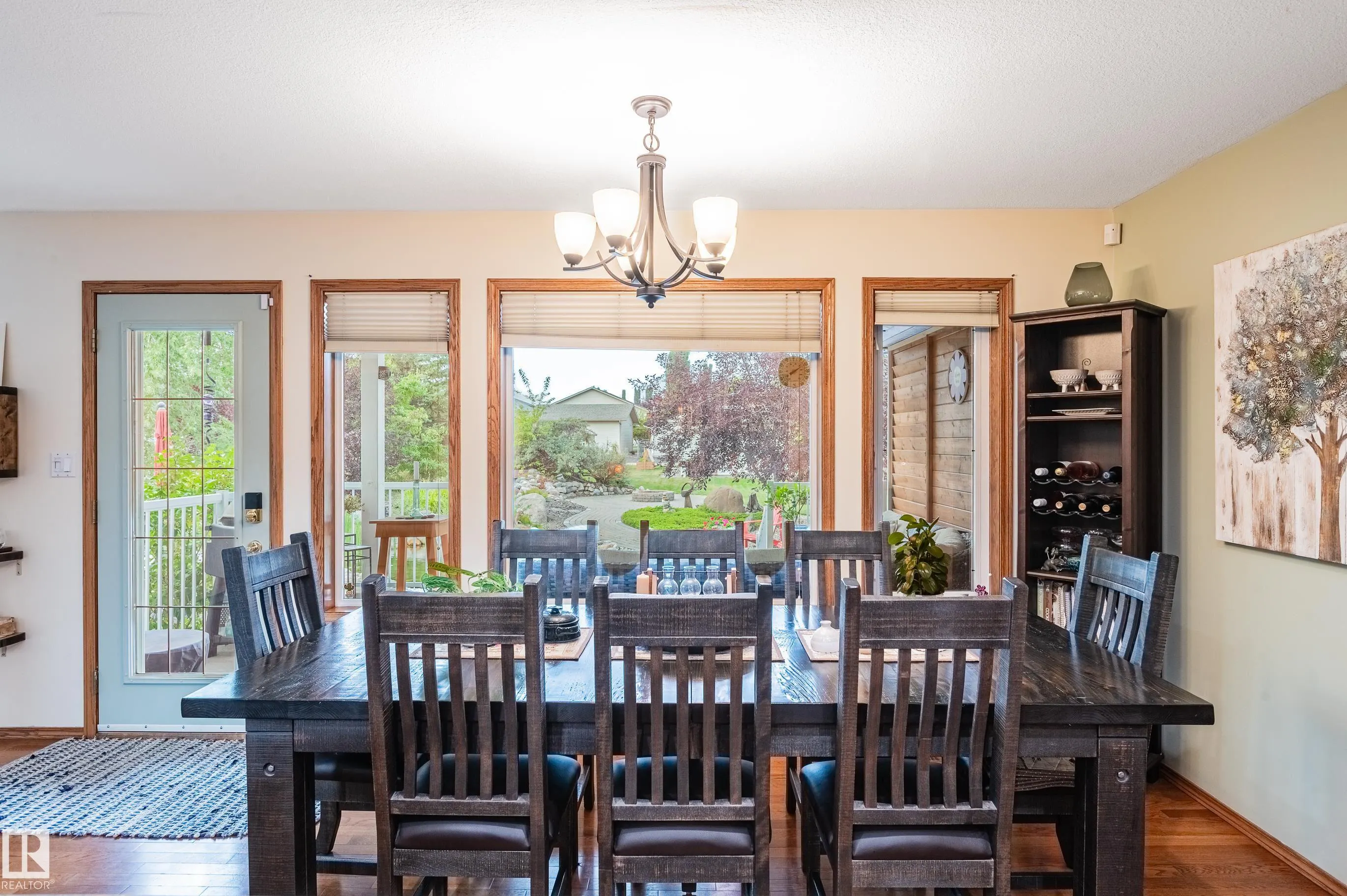 4 BRIARWOOD Way