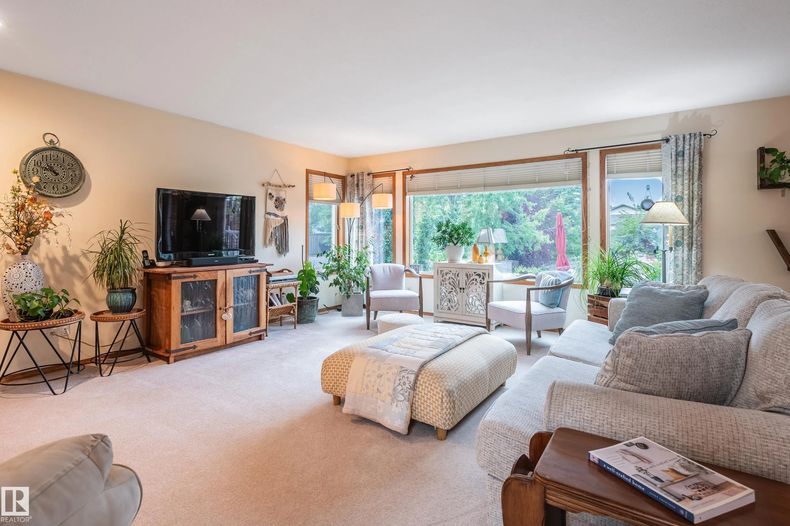 4 BRIARWOOD Way