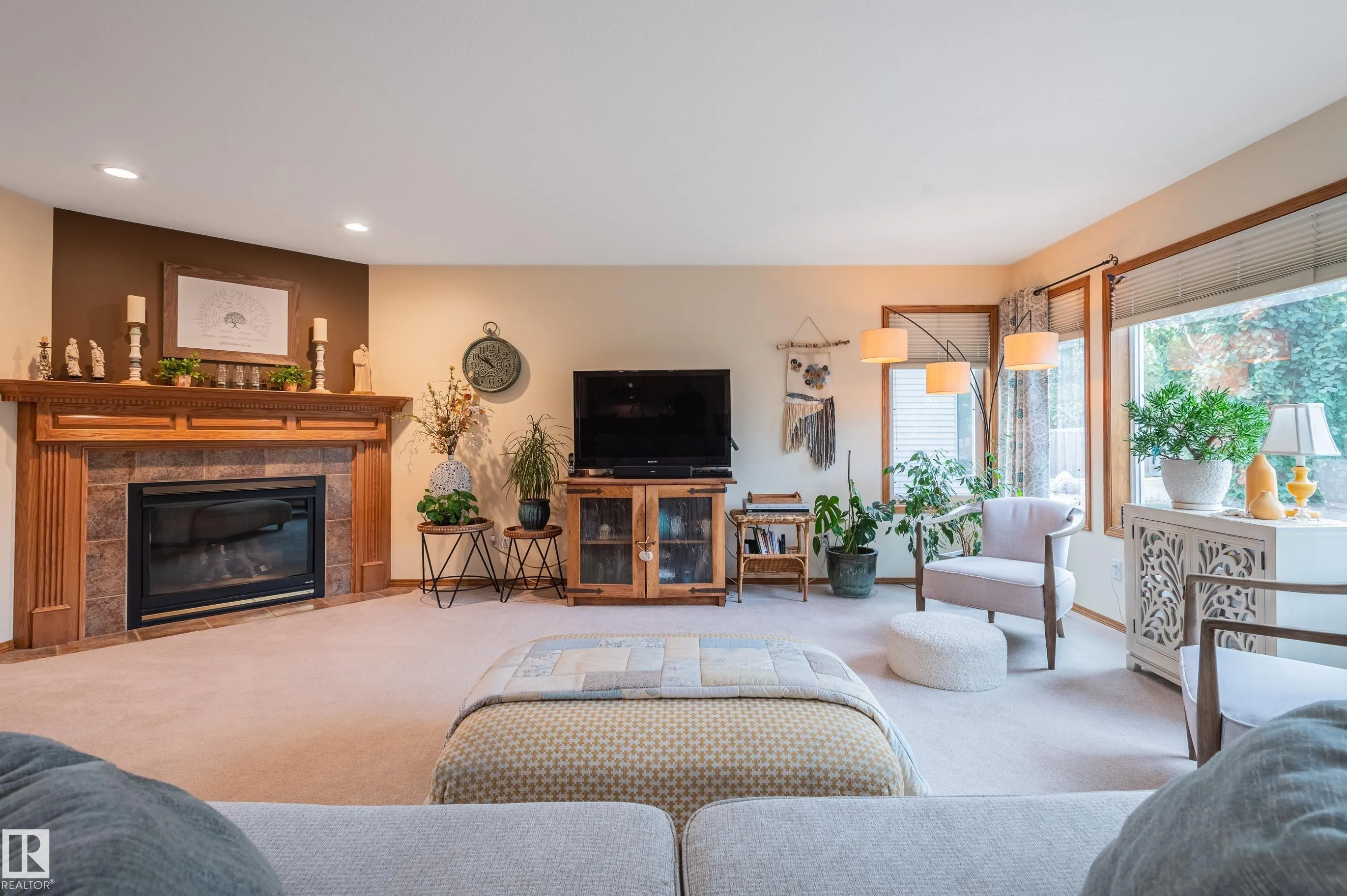 4 BRIARWOOD Way