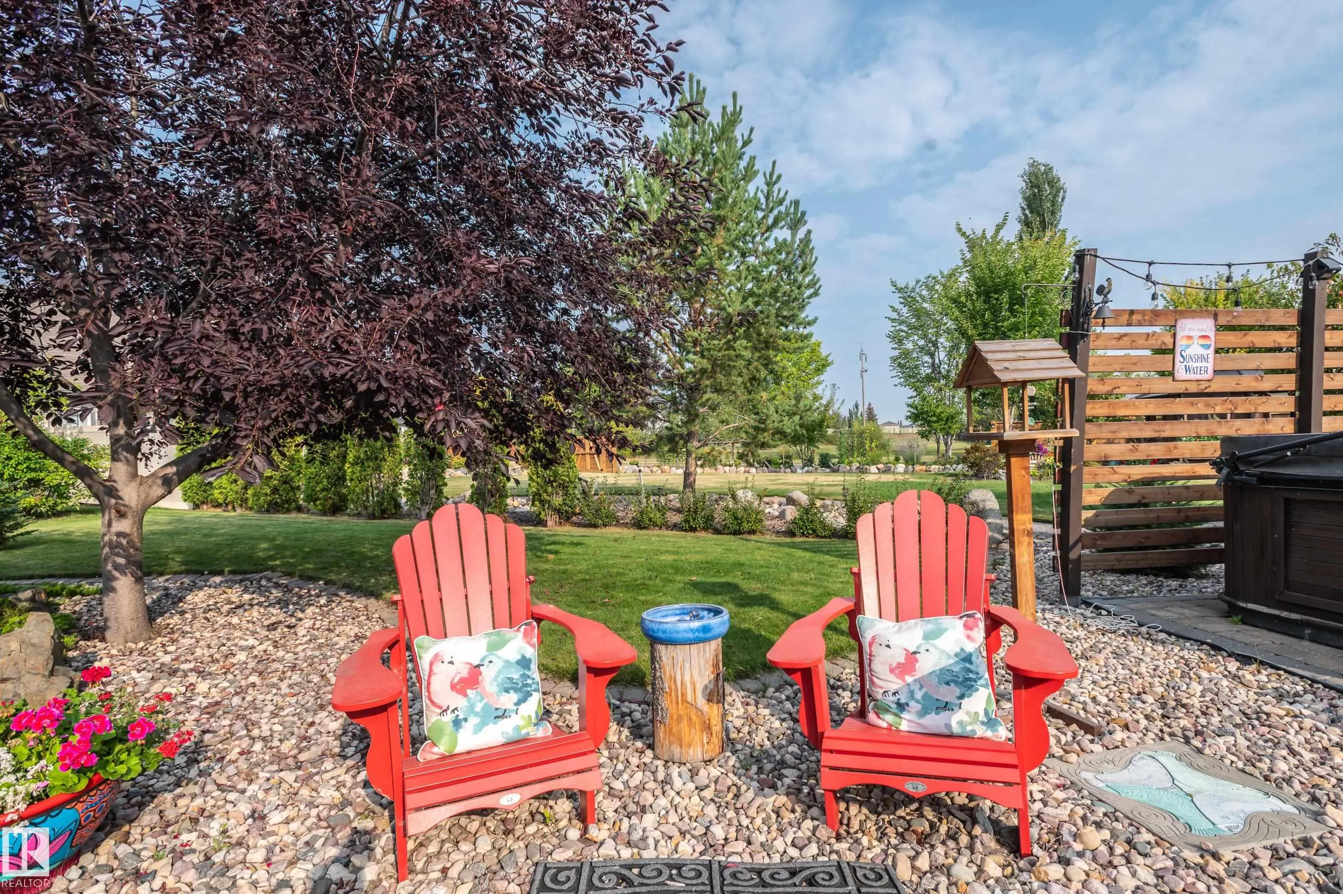 4 BRIARWOOD Way