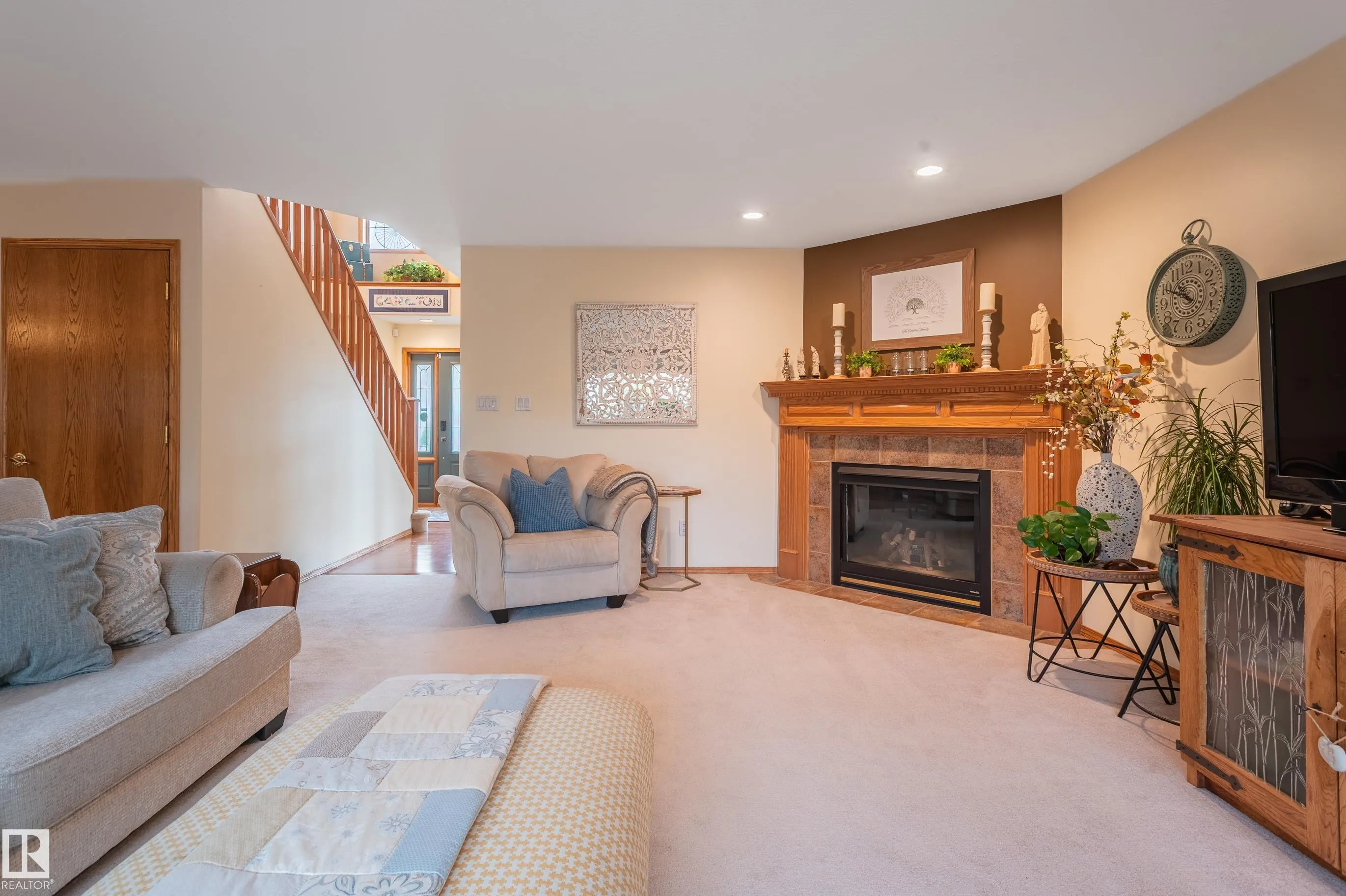 4 BRIARWOOD Way