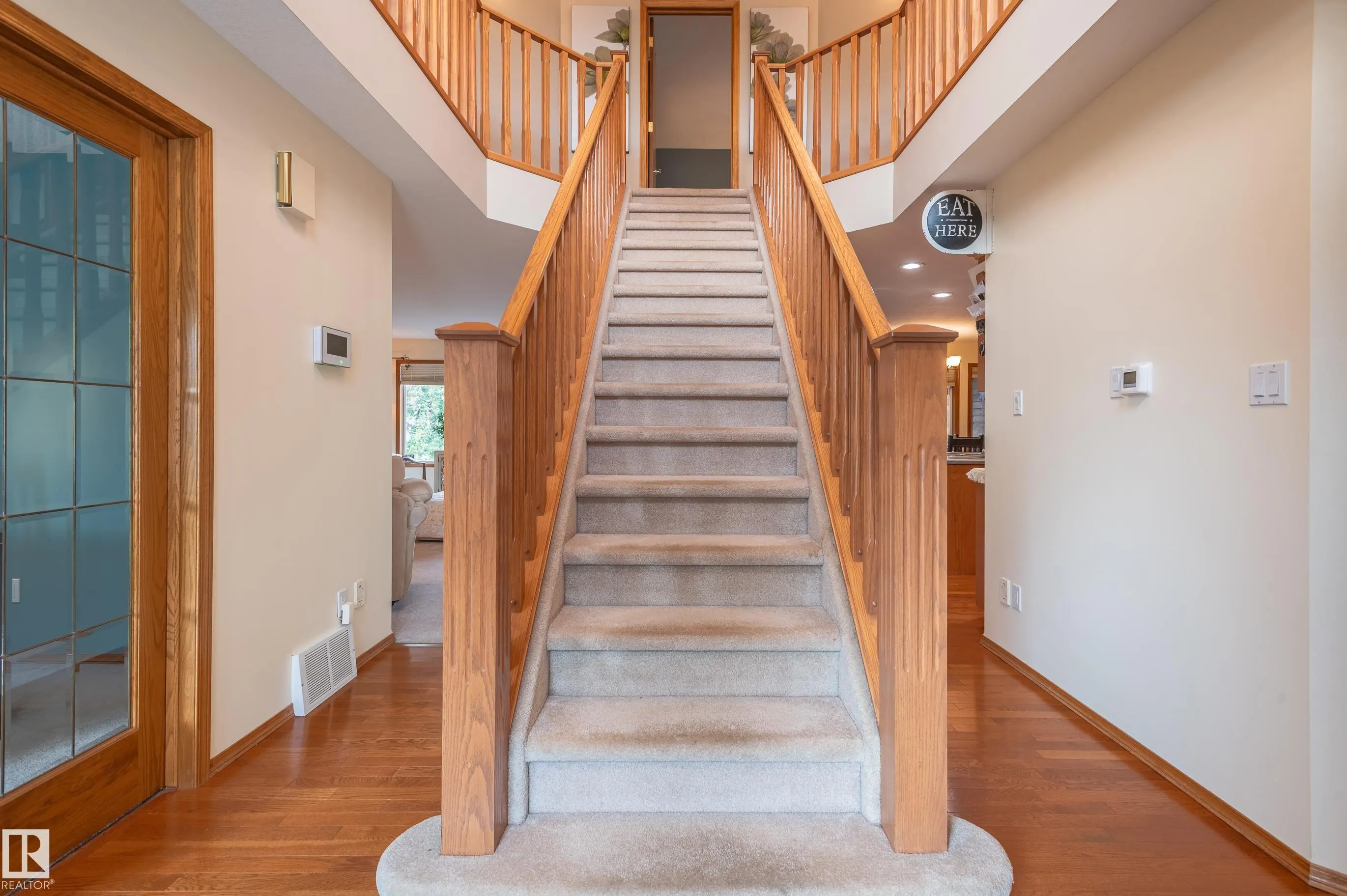 4 BRIARWOOD Way
