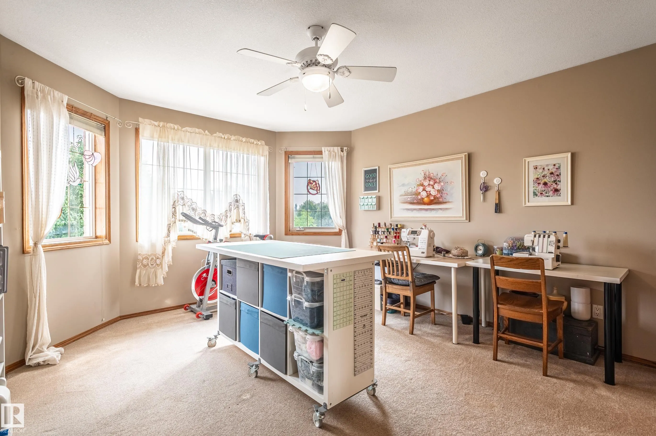 4 BRIARWOOD Way