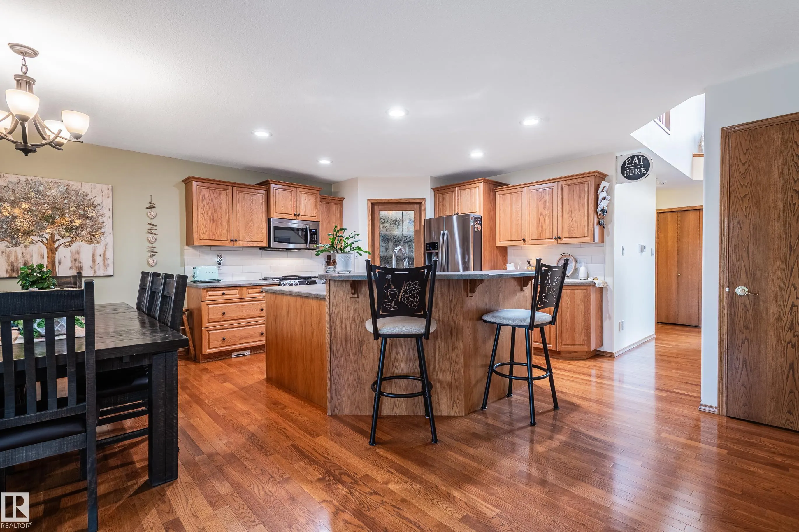 4 BRIARWOOD Way