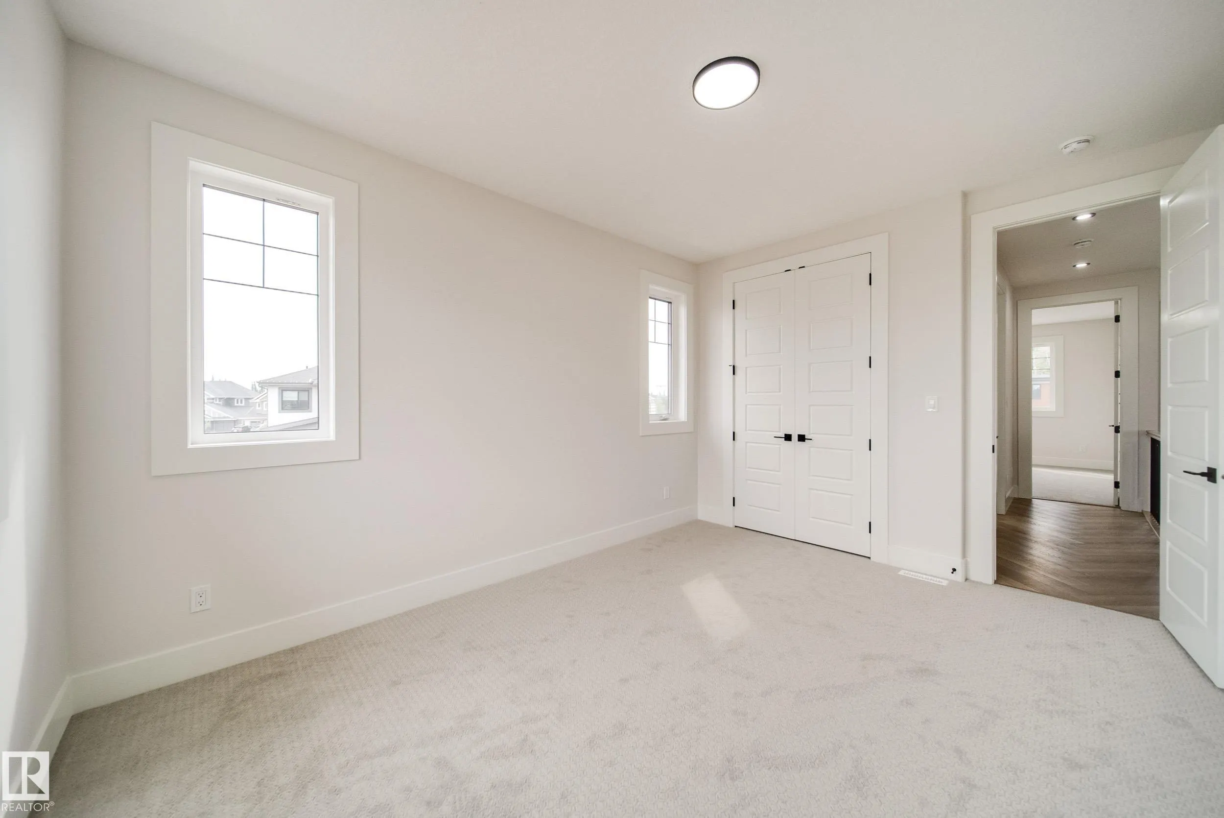 4004 GINSBURG Crescent