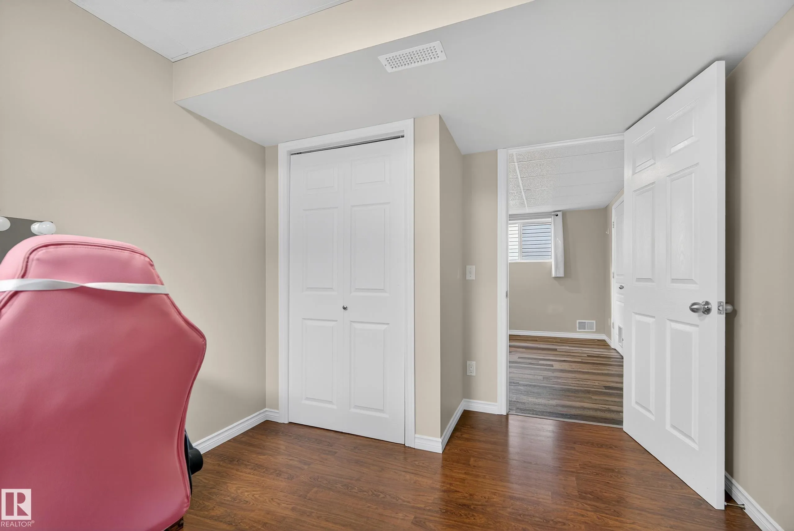 142 Lakeland Drive
