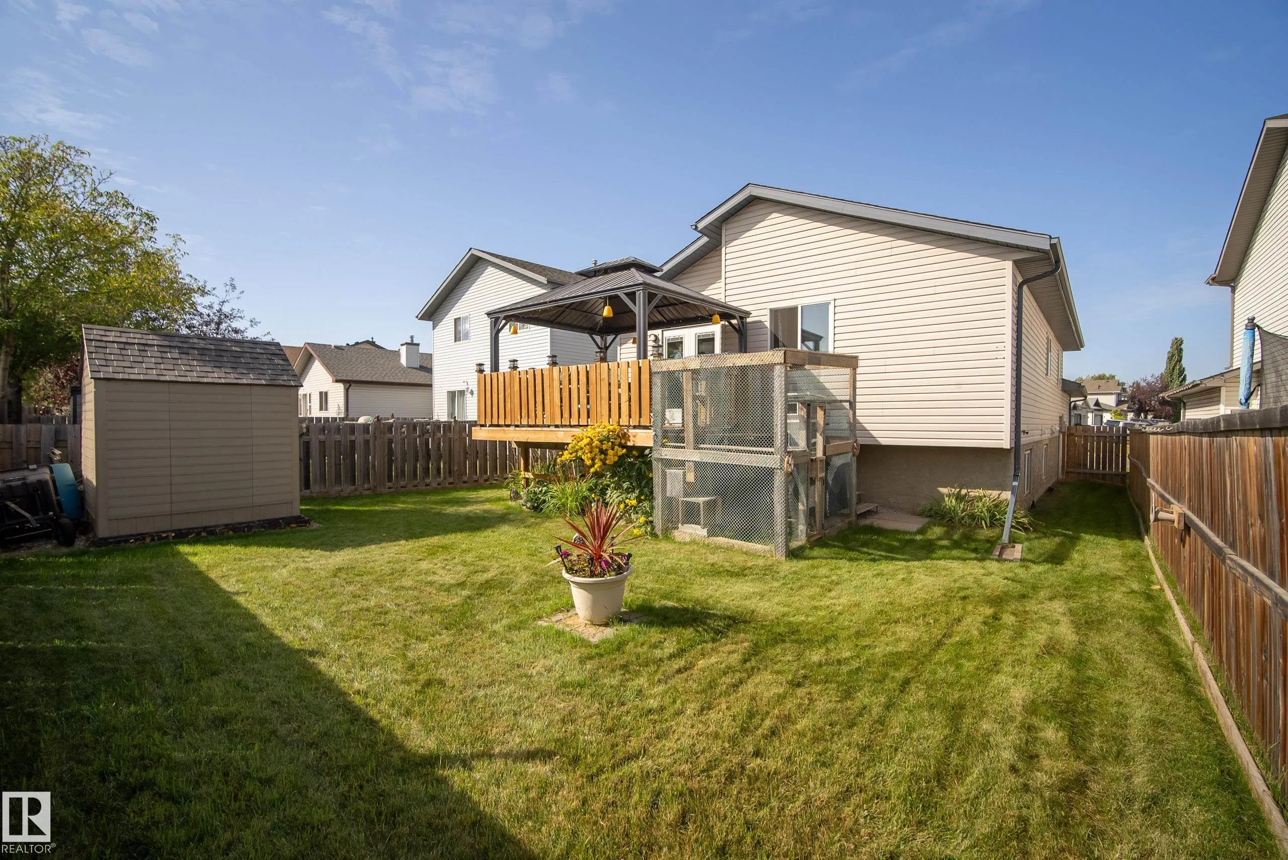142 Lakeland Drive