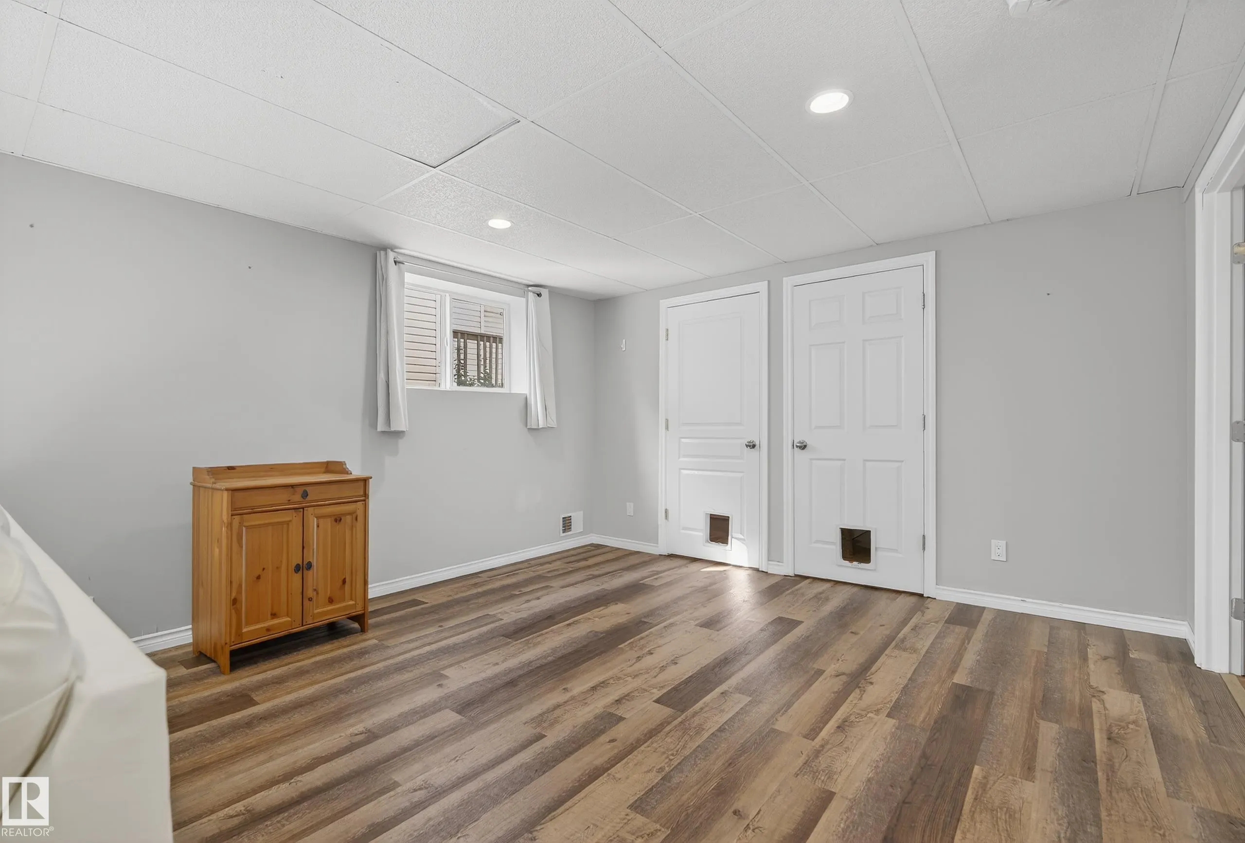142 Lakeland Drive