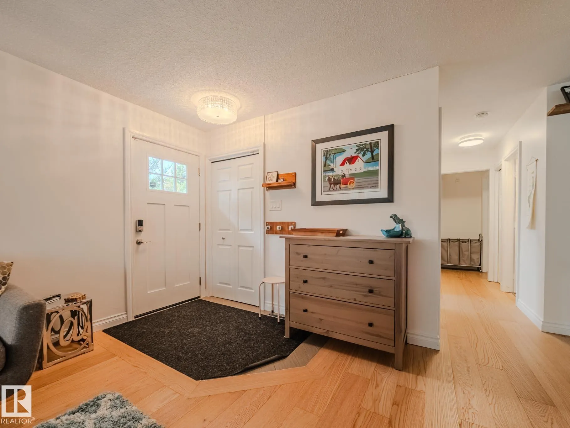 26 SUNNYSIDE Crescent