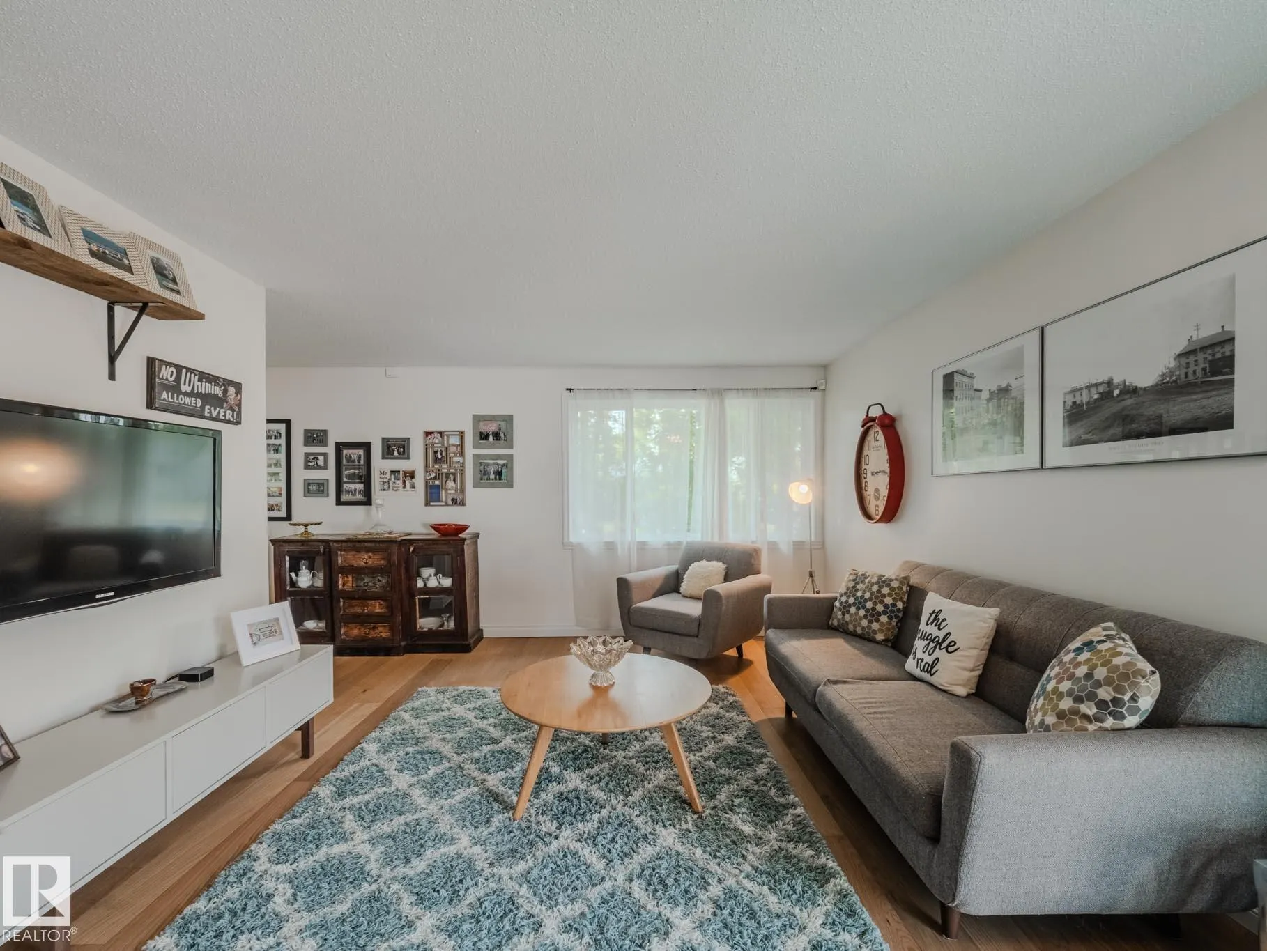 26 SUNNYSIDE Crescent