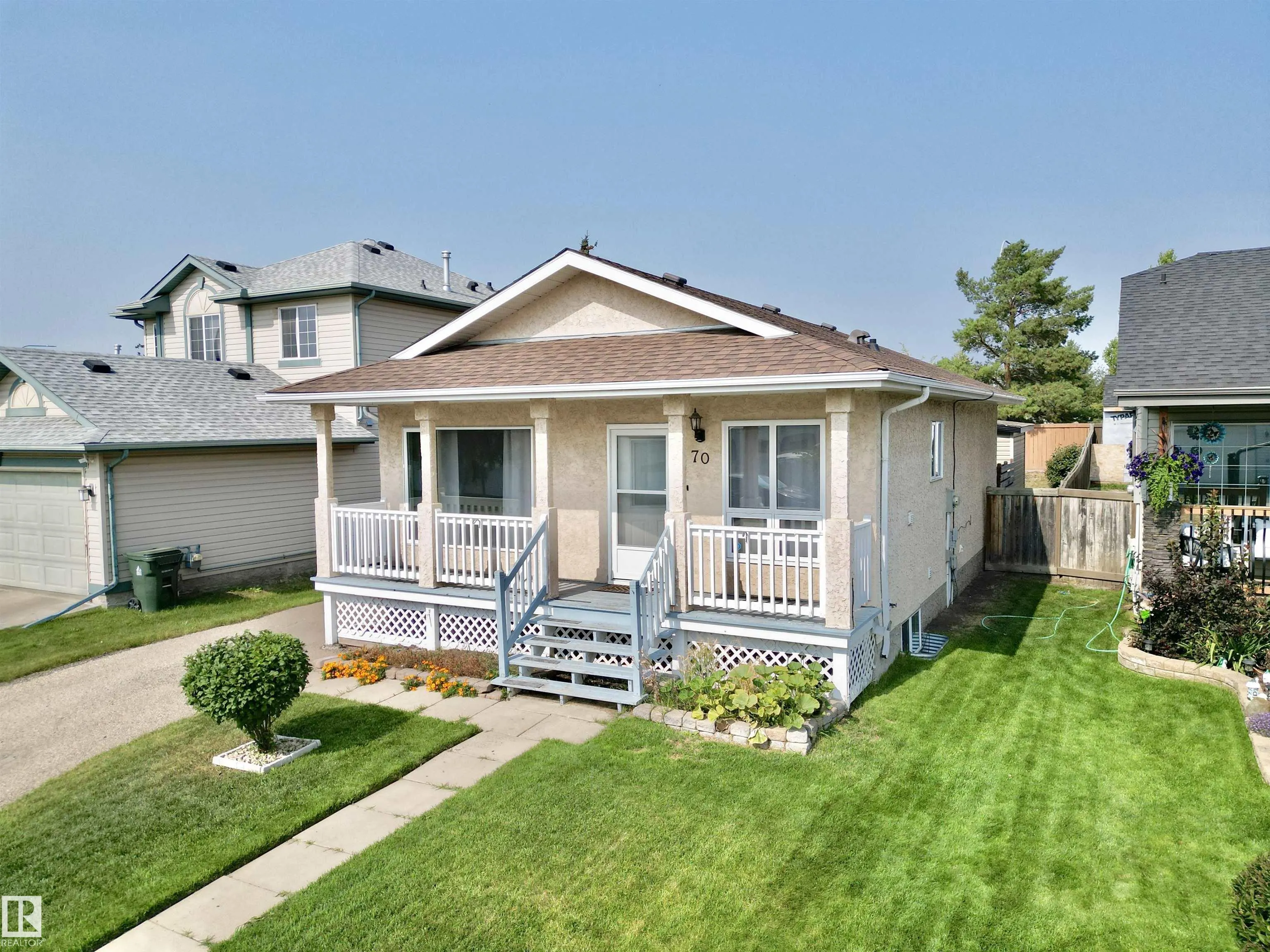 70 HEATHERGLEN Crescent
