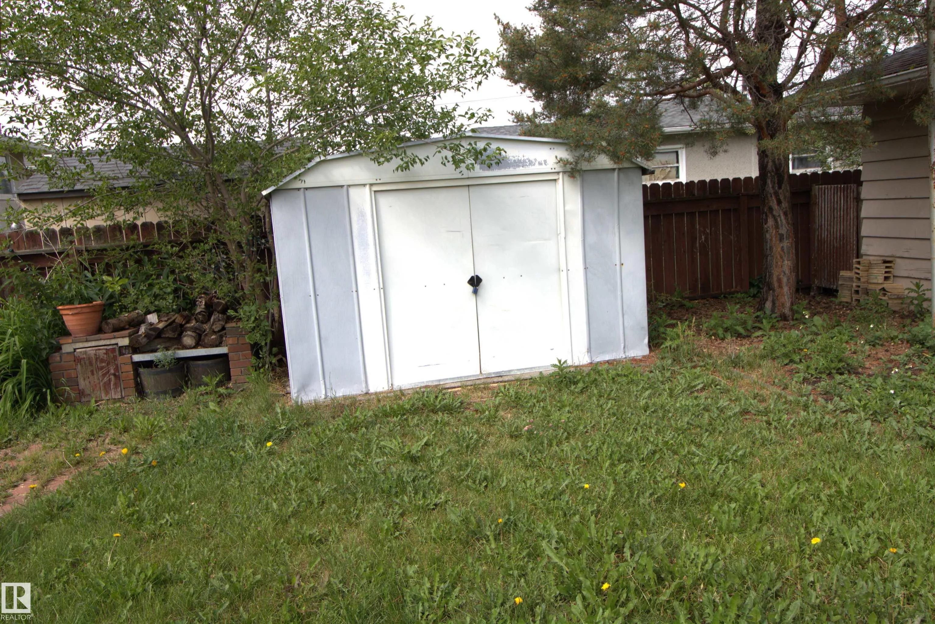12411 89 Street