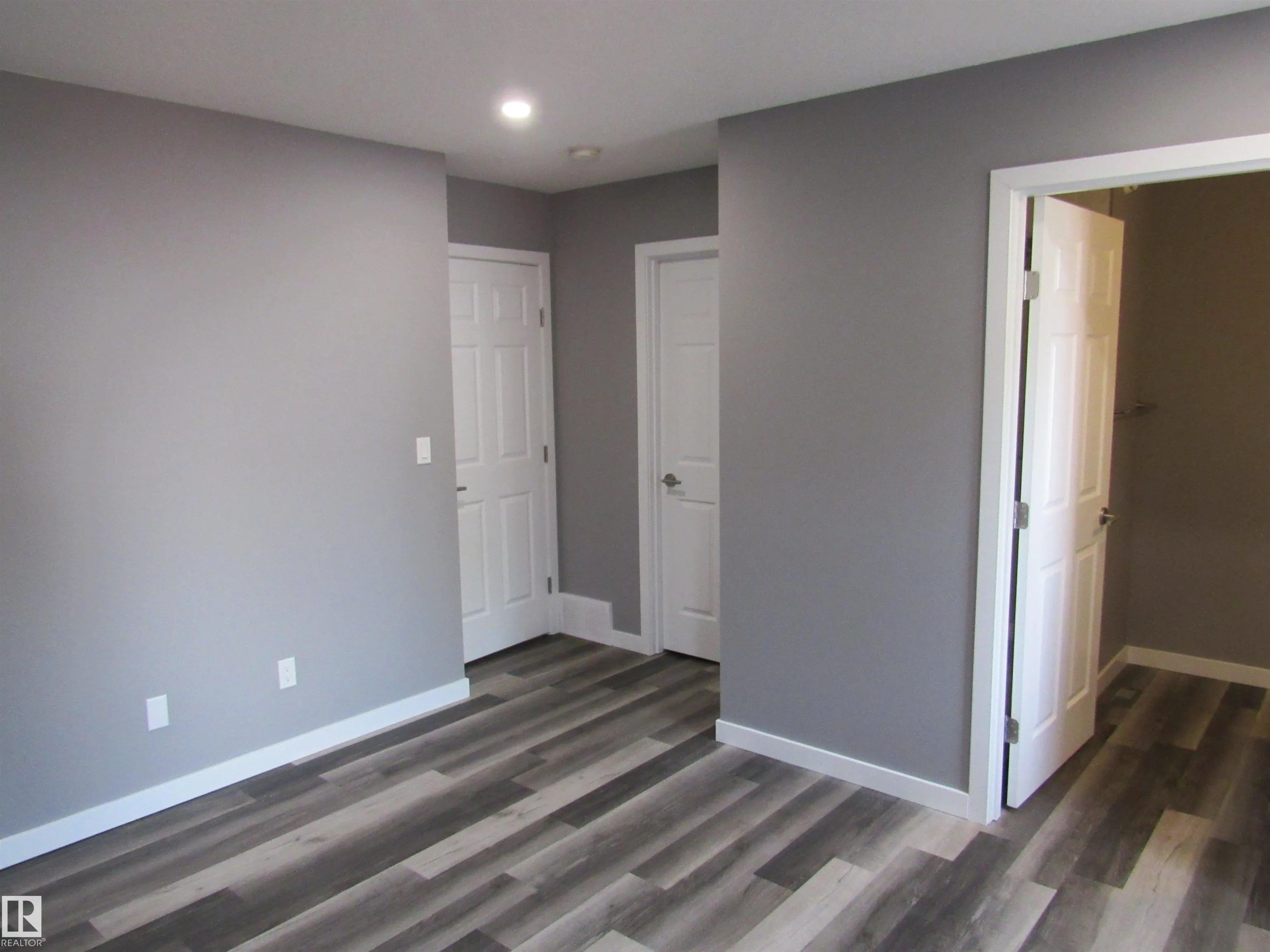 Unit A, 5112 - 54 Street