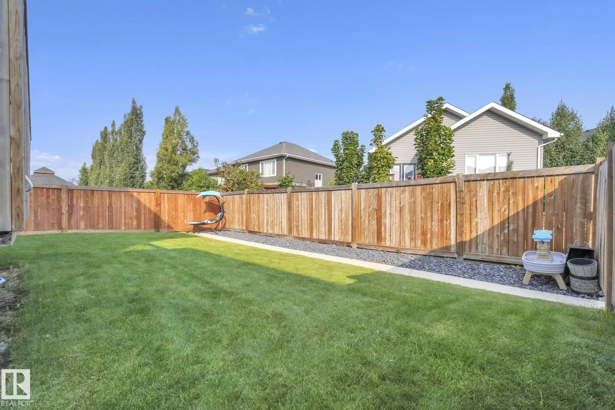 42 ELLICE Bend