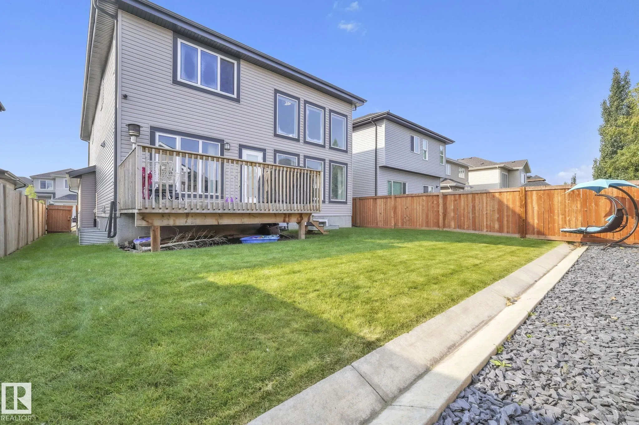 42 ELLICE Bend