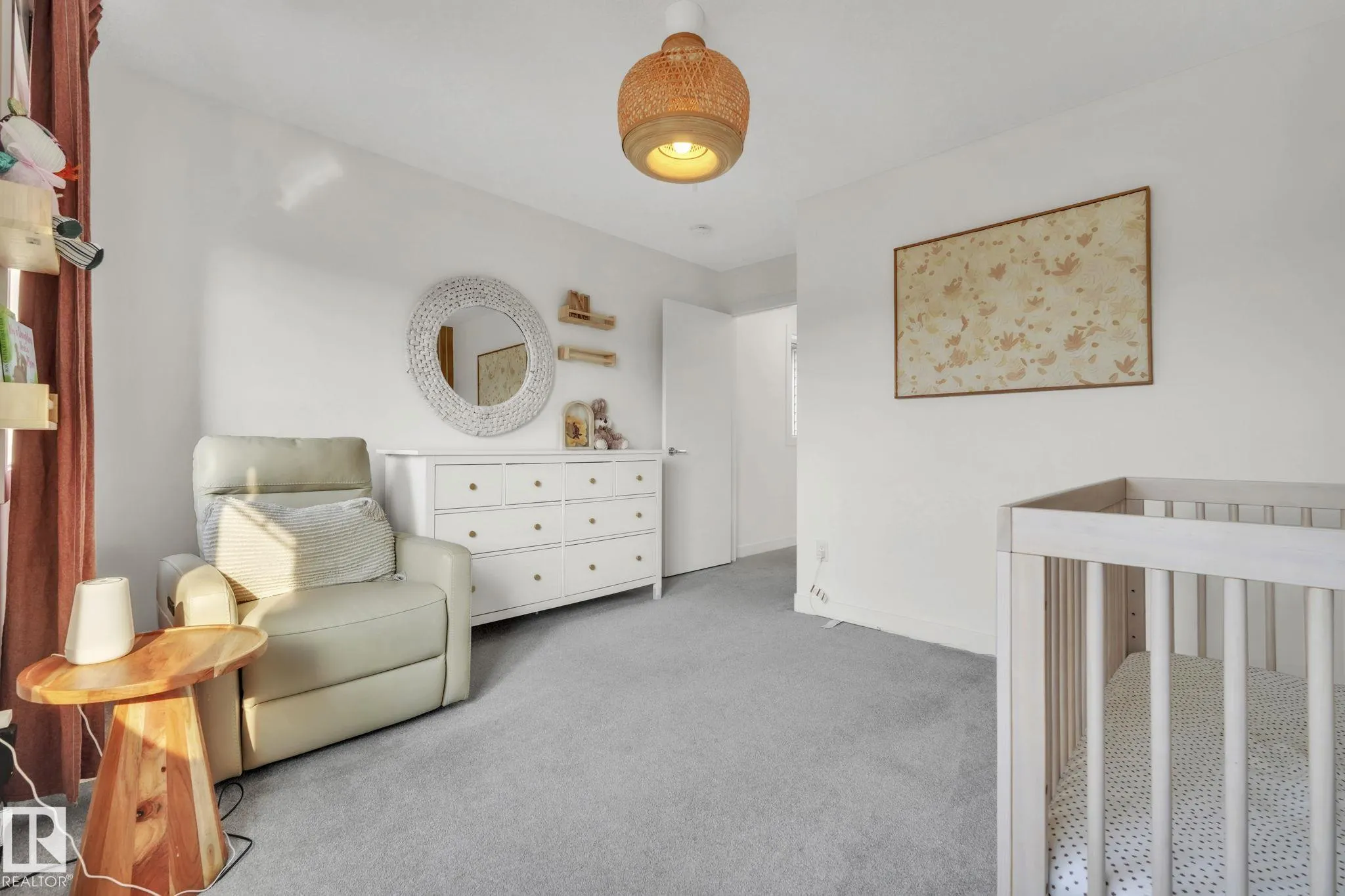 42 ELLICE Bend