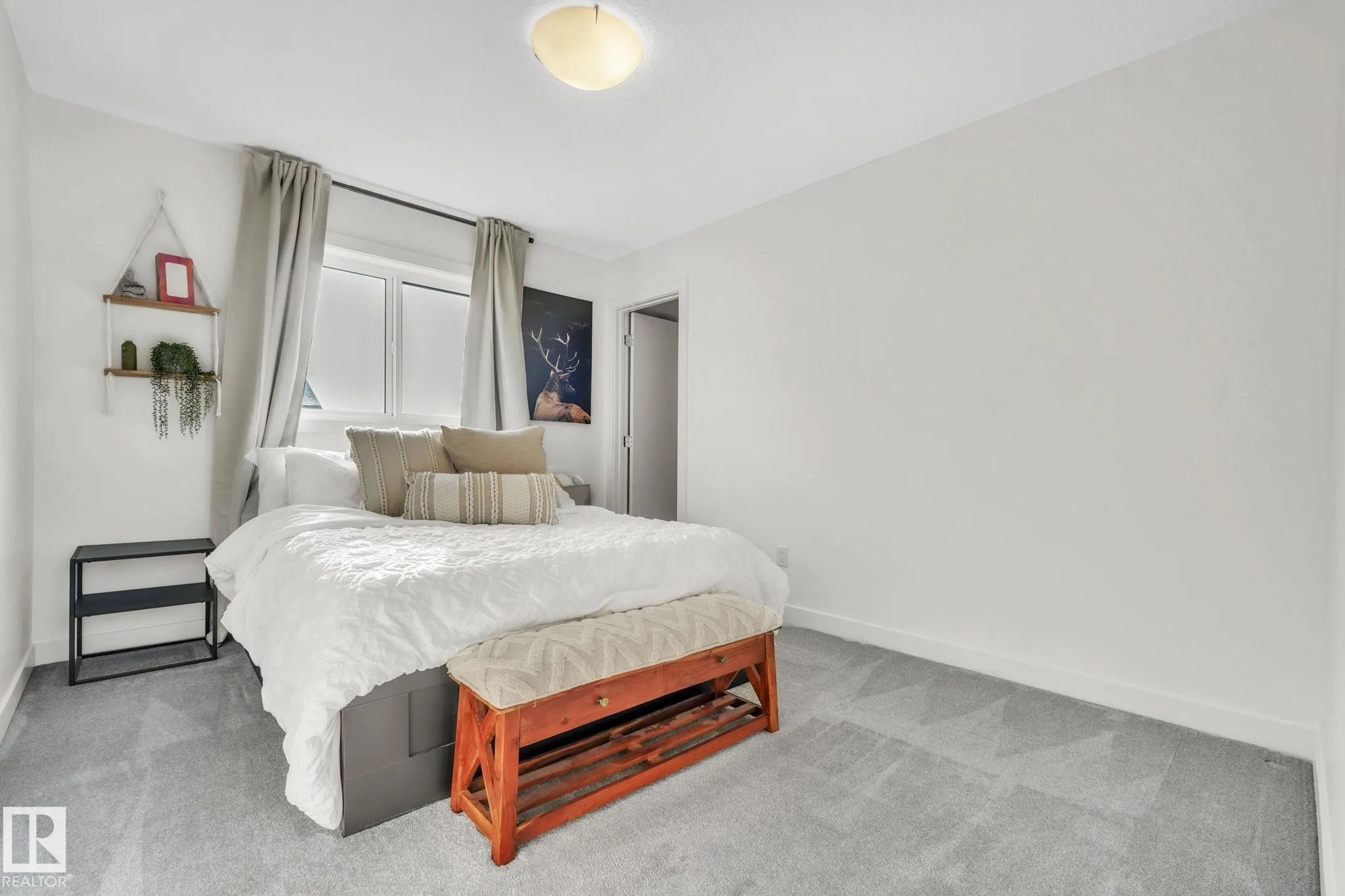 42 ELLICE Bend
