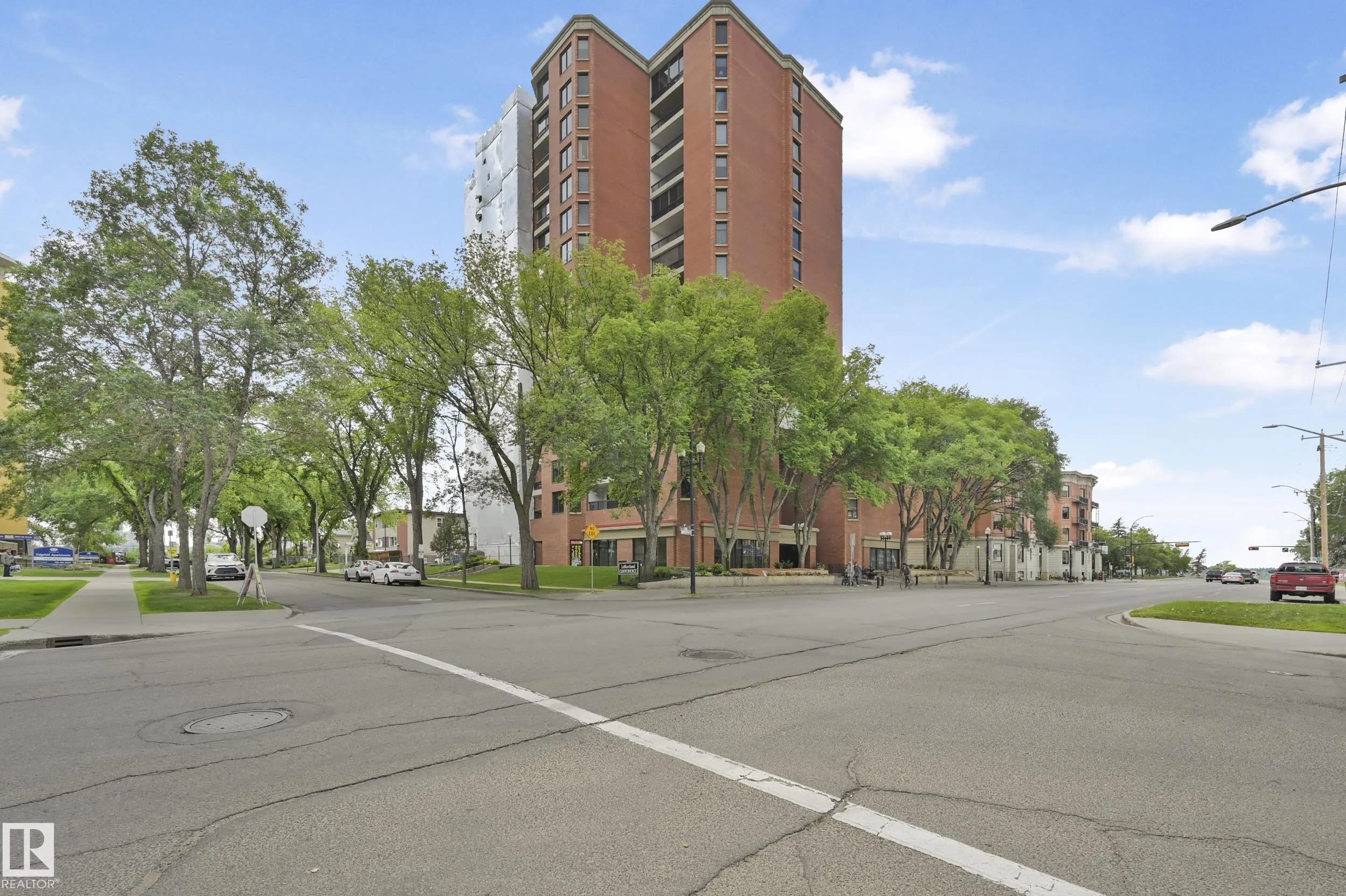 11503 100 Avenue