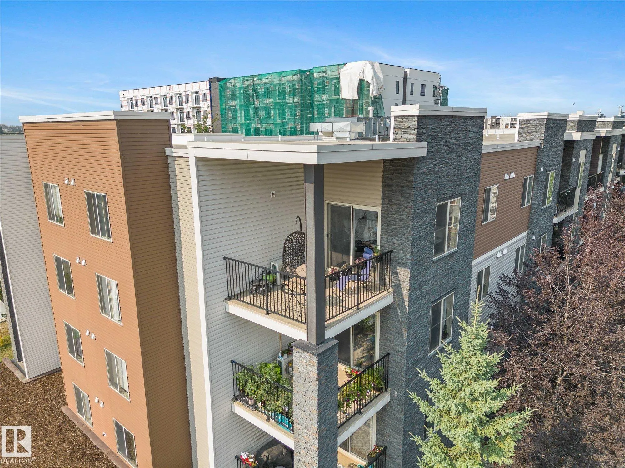 11803 22 Avenue