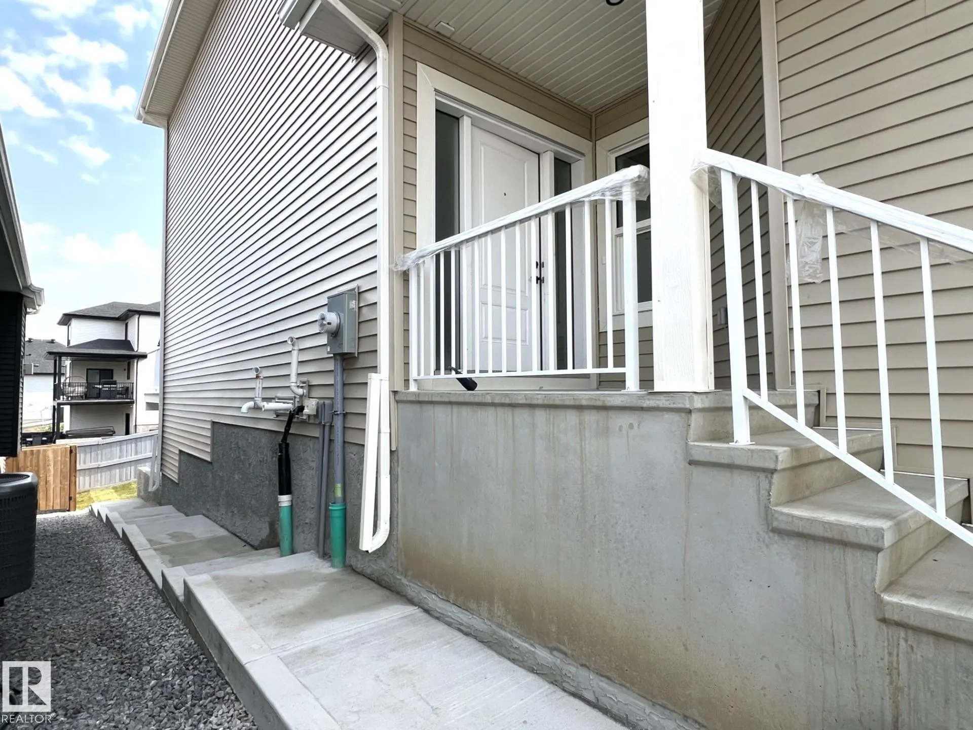 58 HUMMINGBIRD Crescent