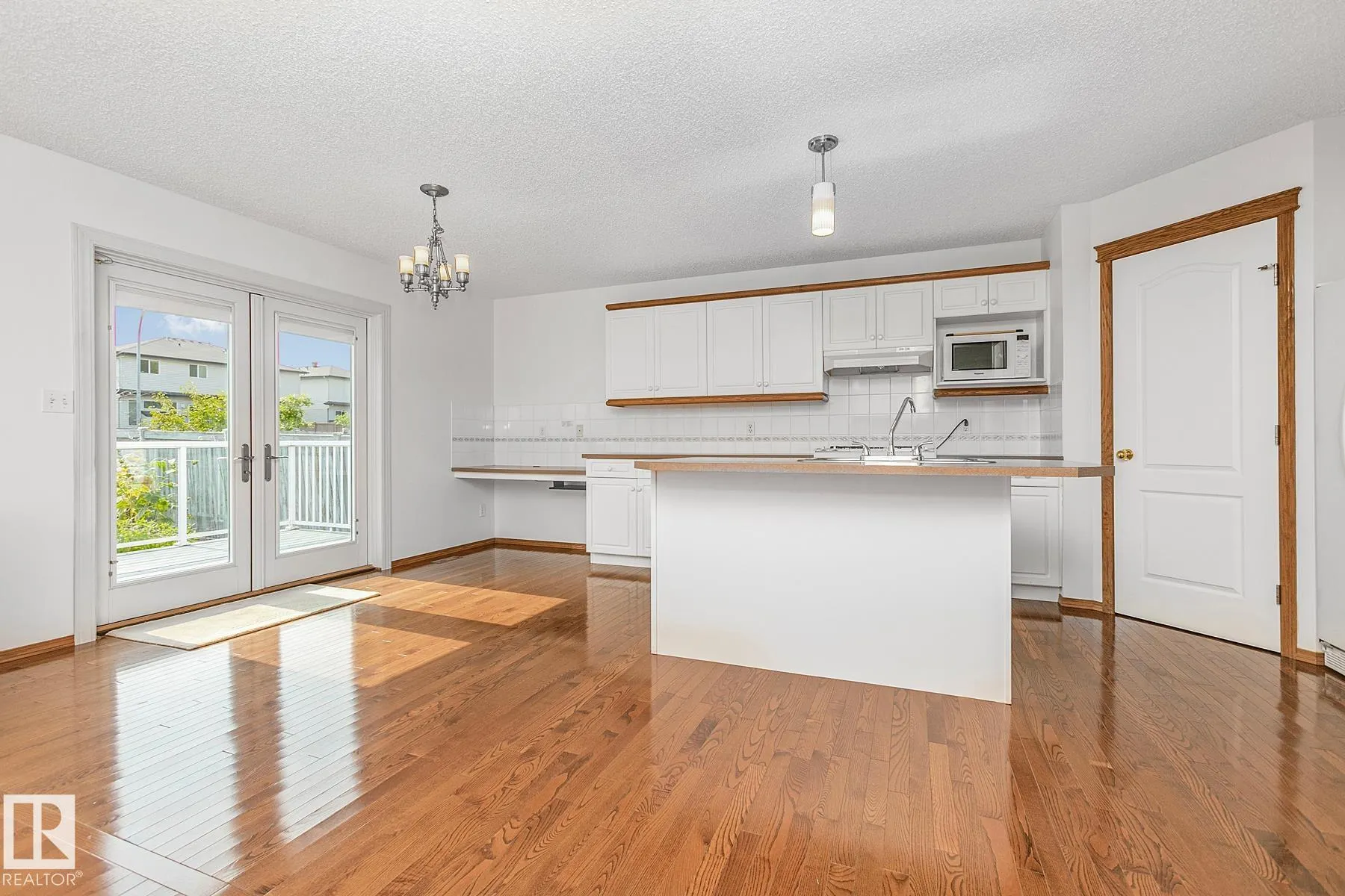 113 COTE Crescent