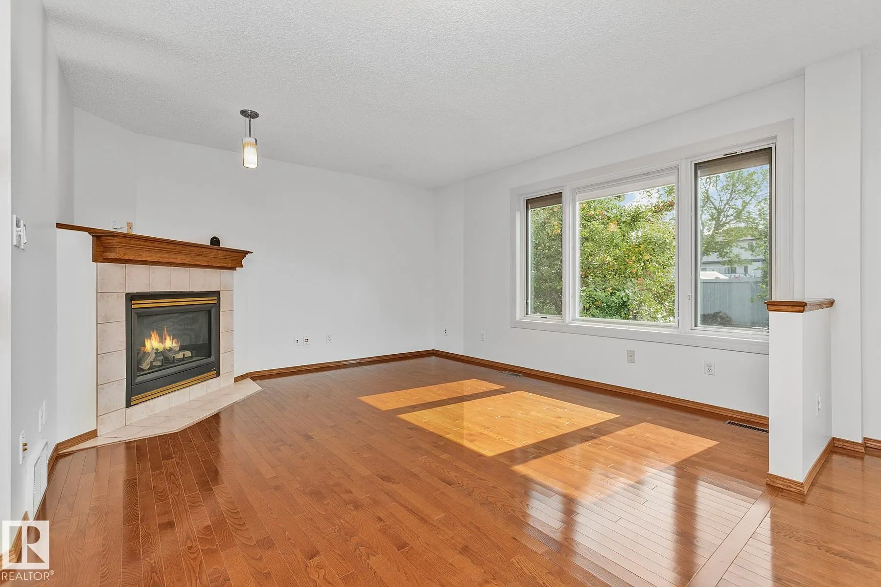 113 COTE Crescent