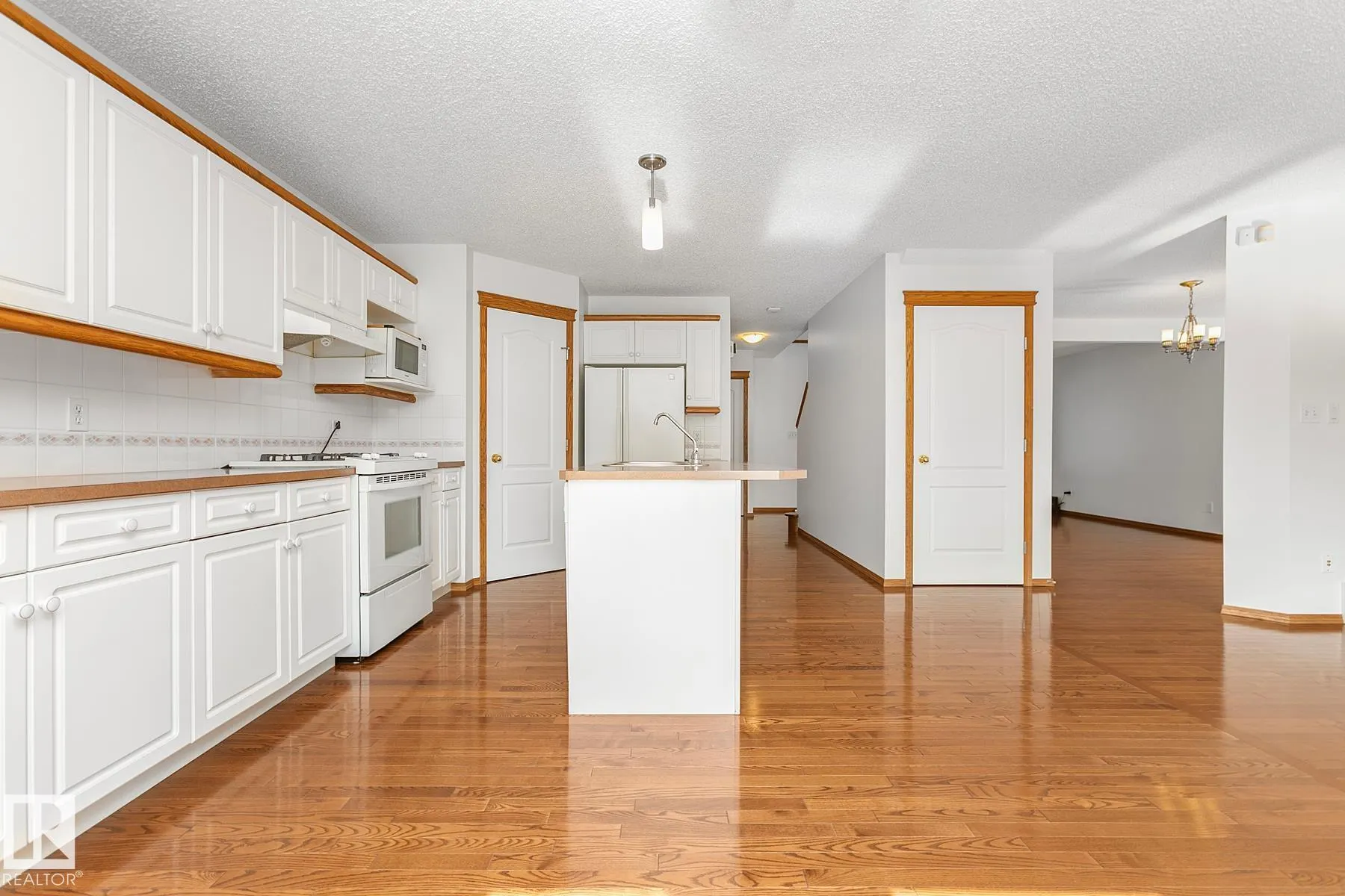 113 COTE Crescent