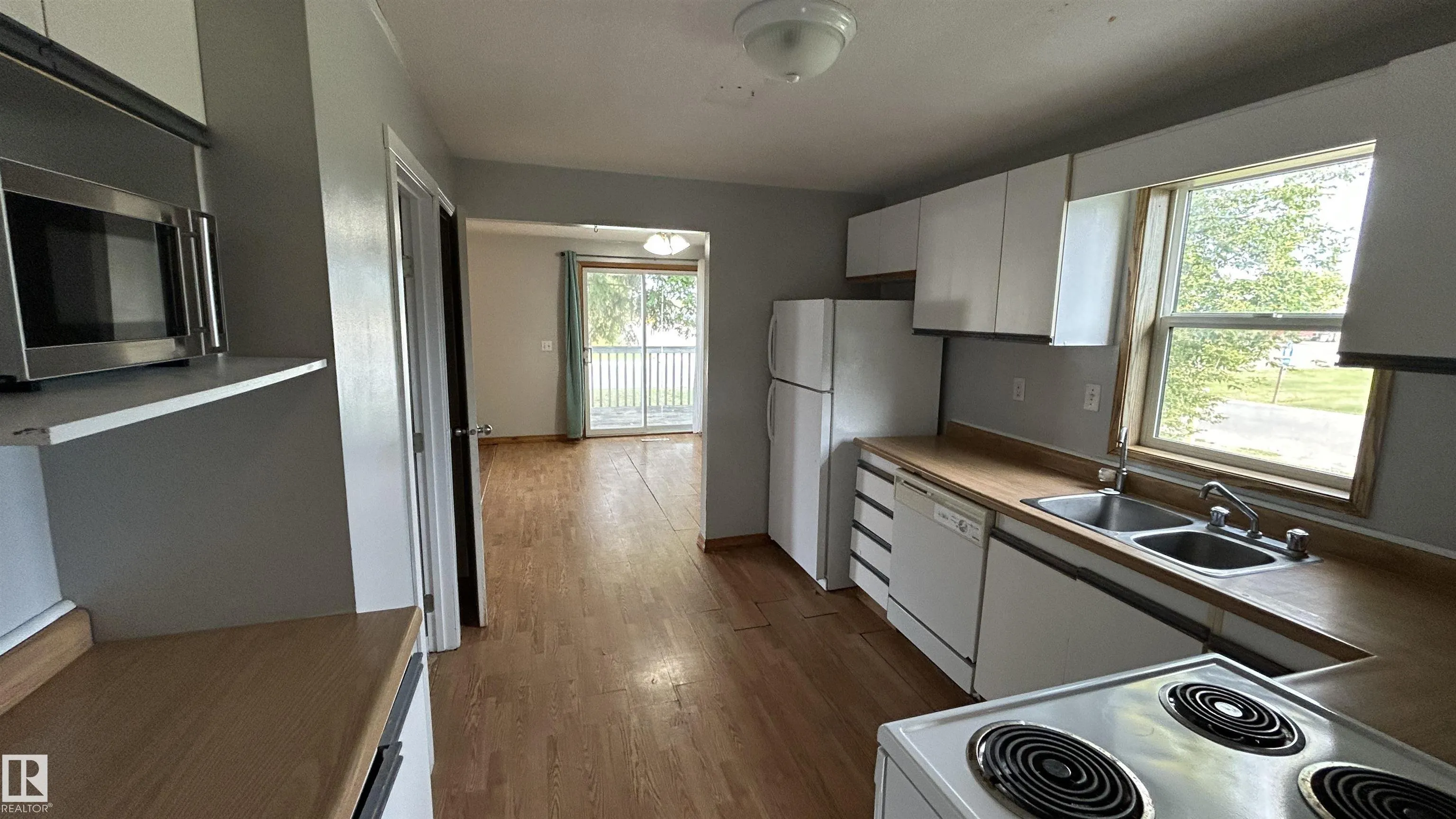 5033 53st