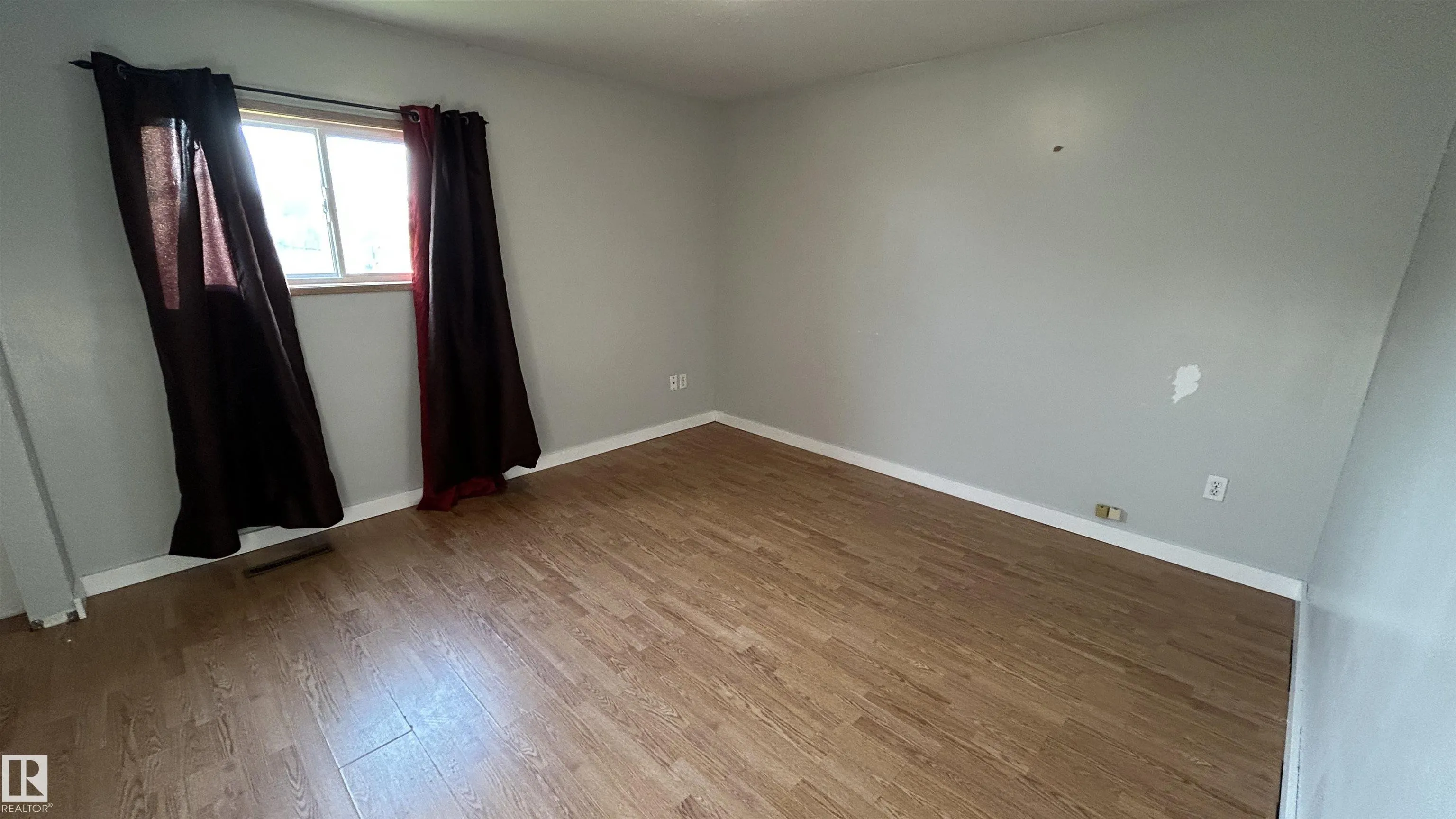5033 53st