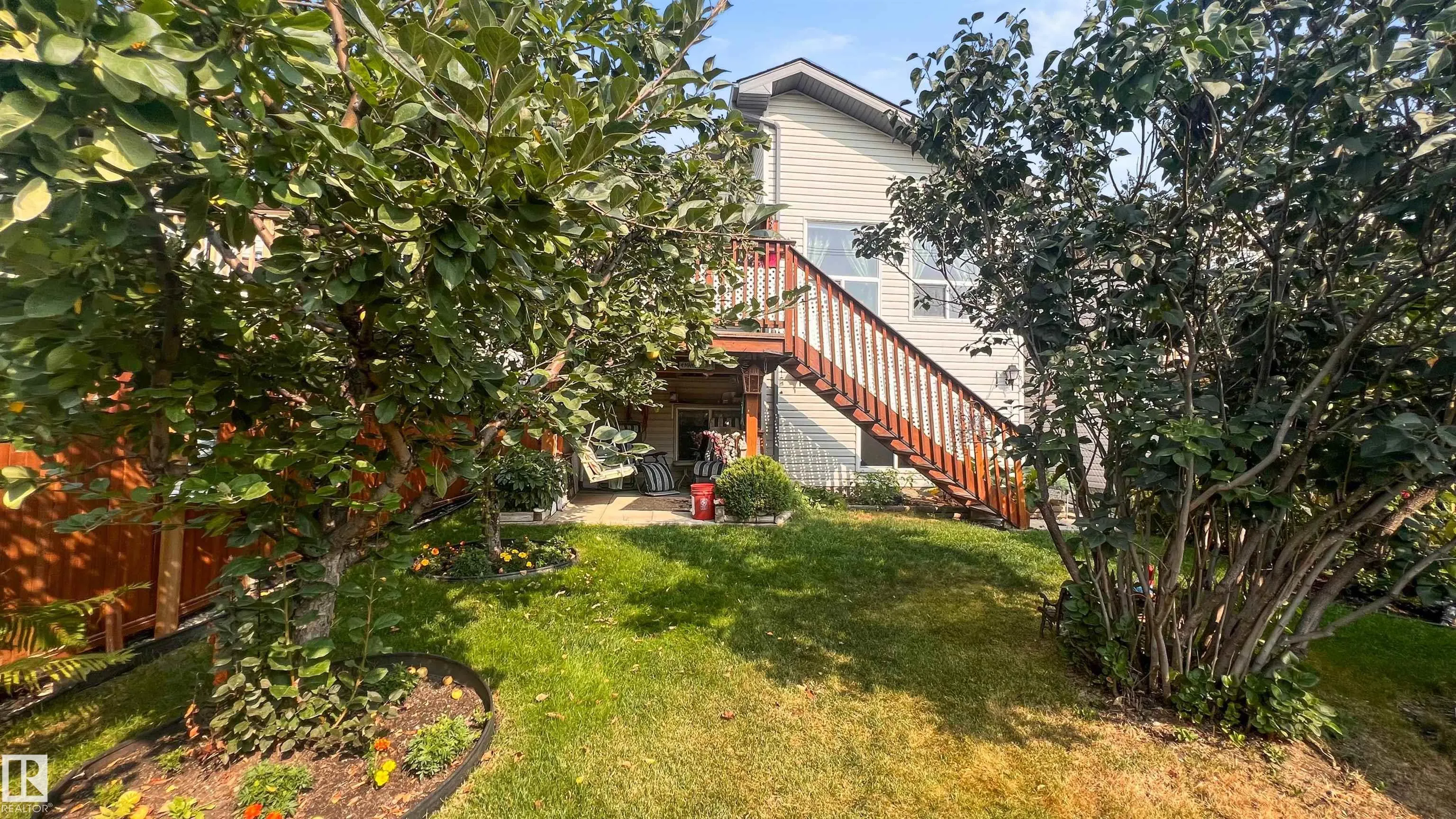 742 KANANASKIS Drive
