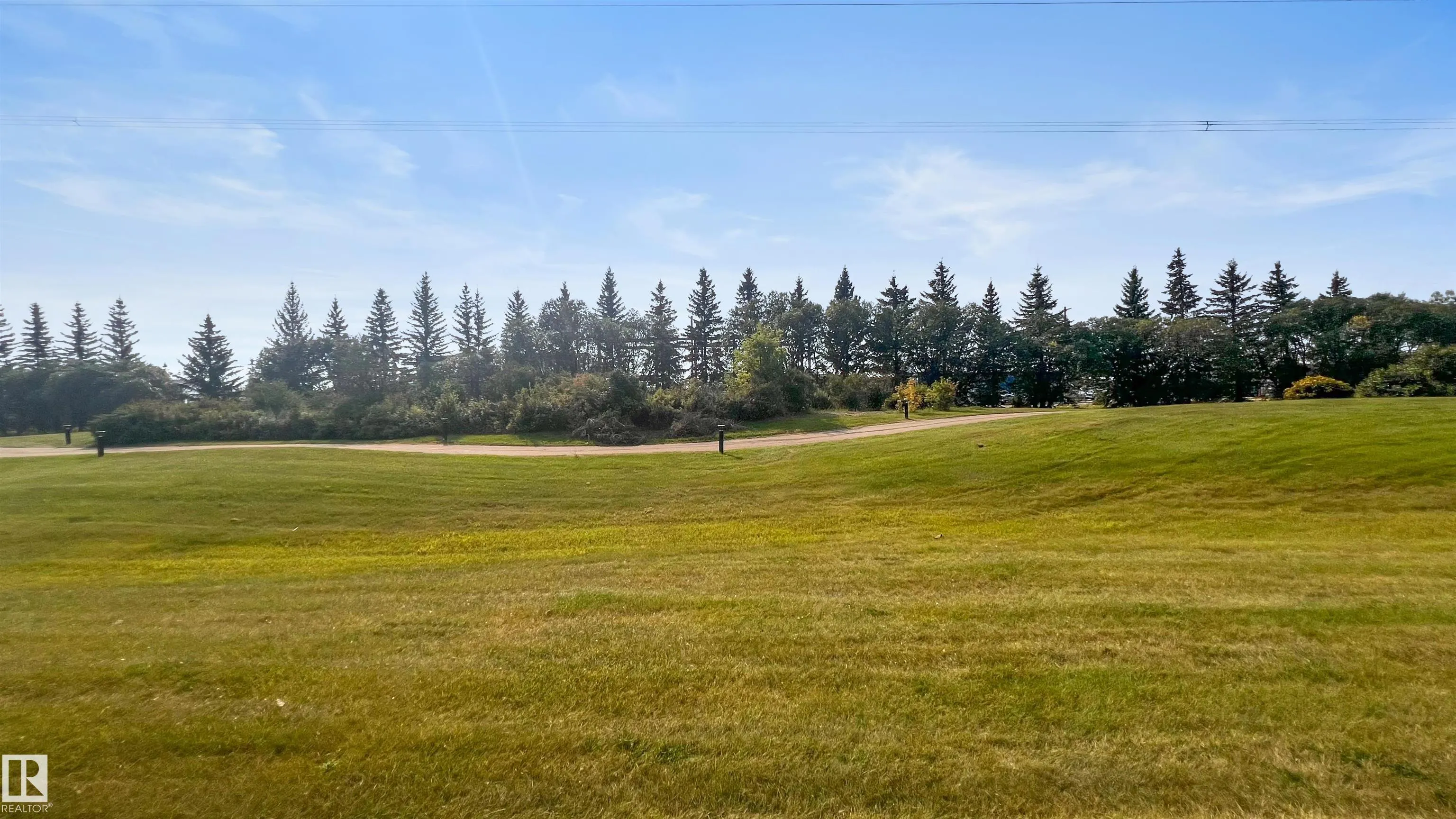 742 KANANASKIS Drive
