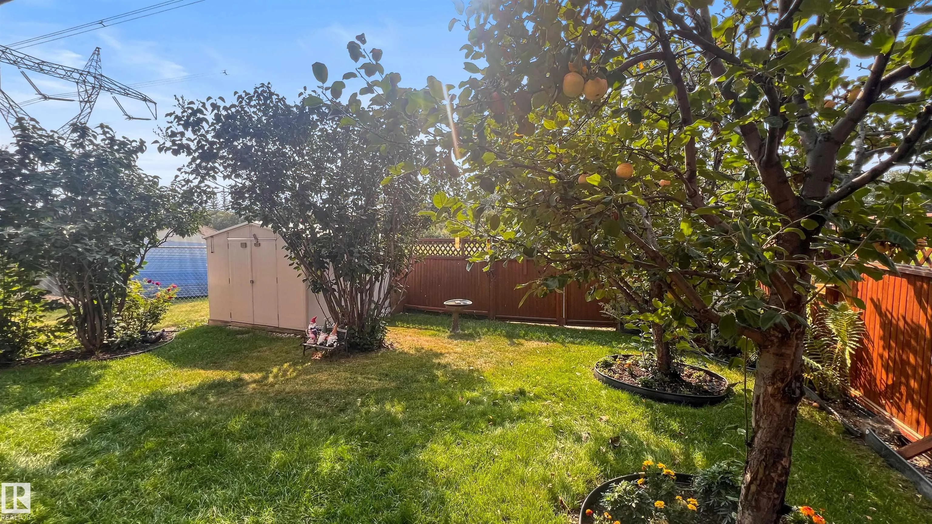 742 KANANASKIS Drive