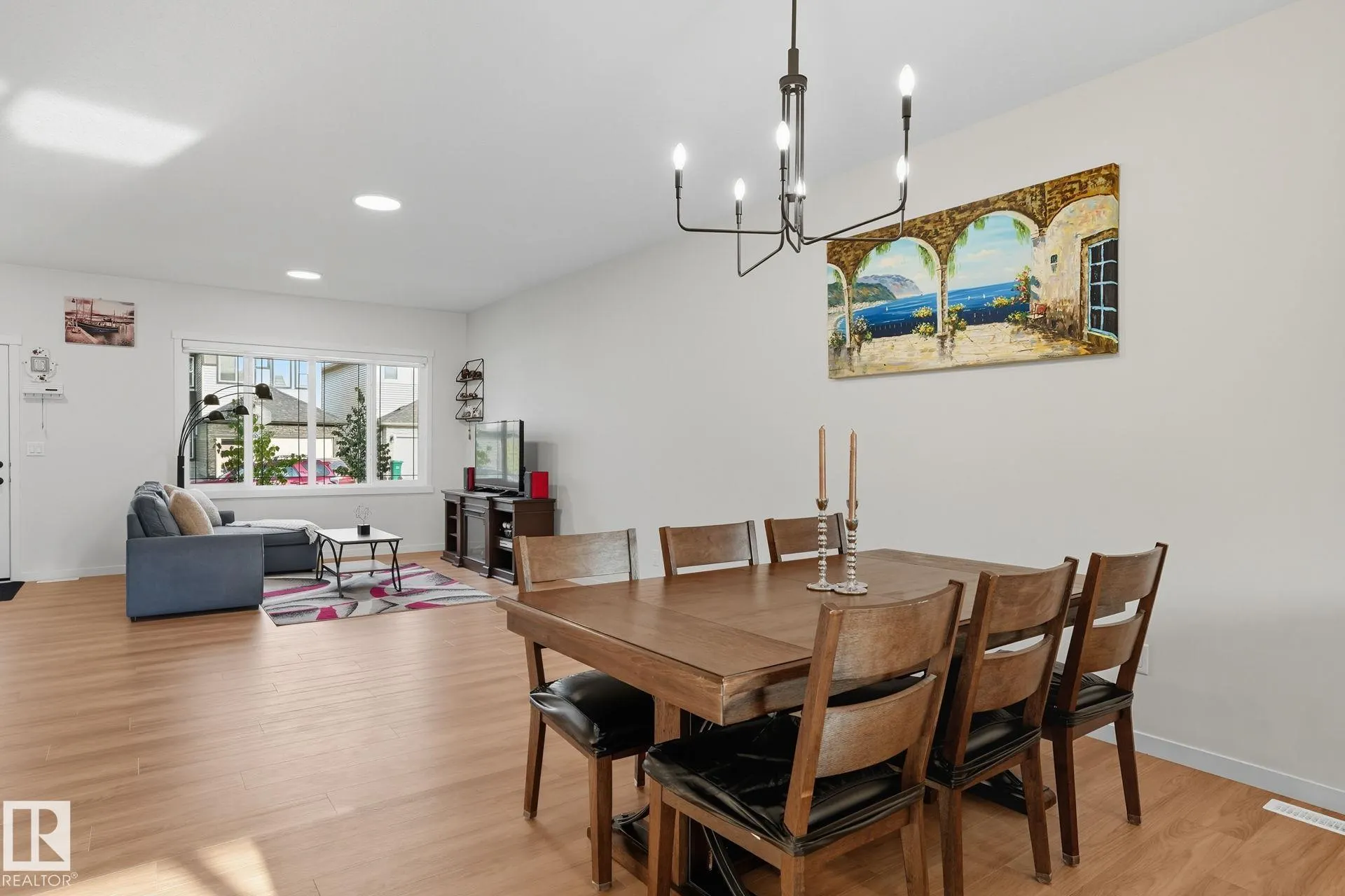 50 NETTLE Crescent