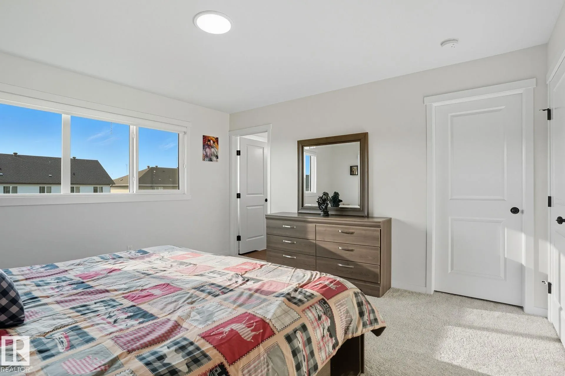 50 NETTLE Crescent