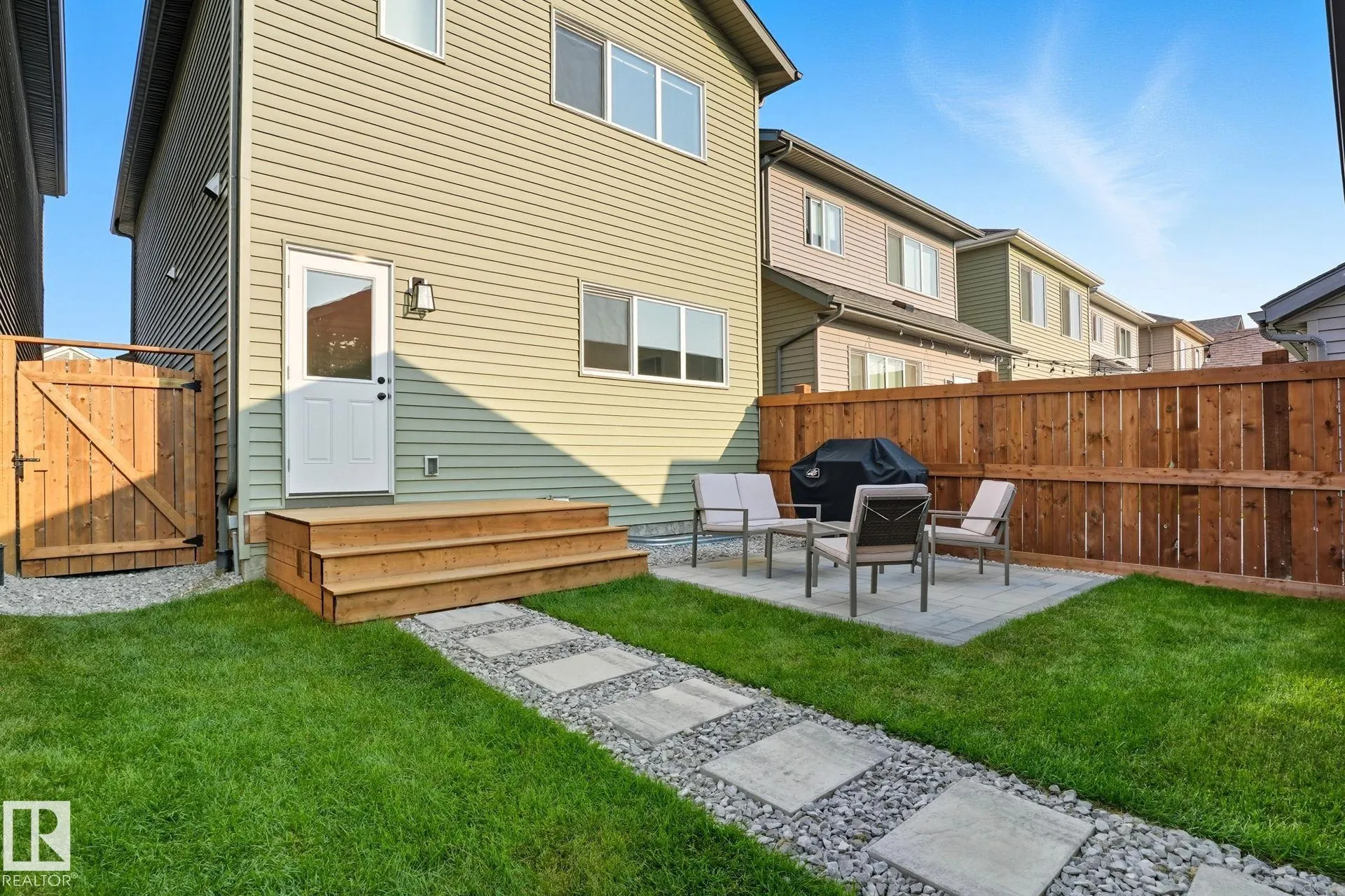 50 NETTLE Crescent