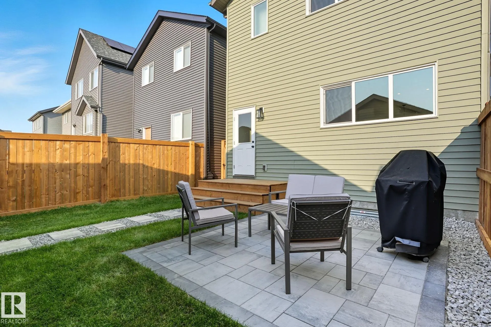 50 NETTLE Crescent