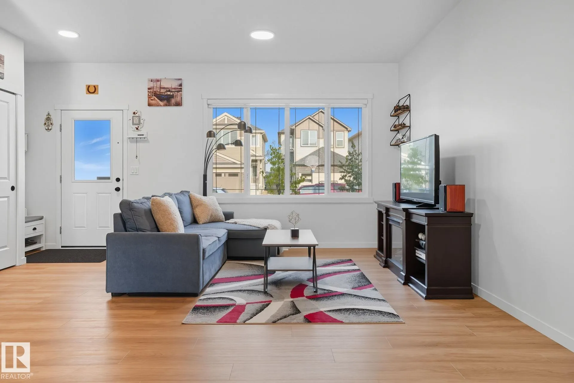 50 NETTLE Crescent