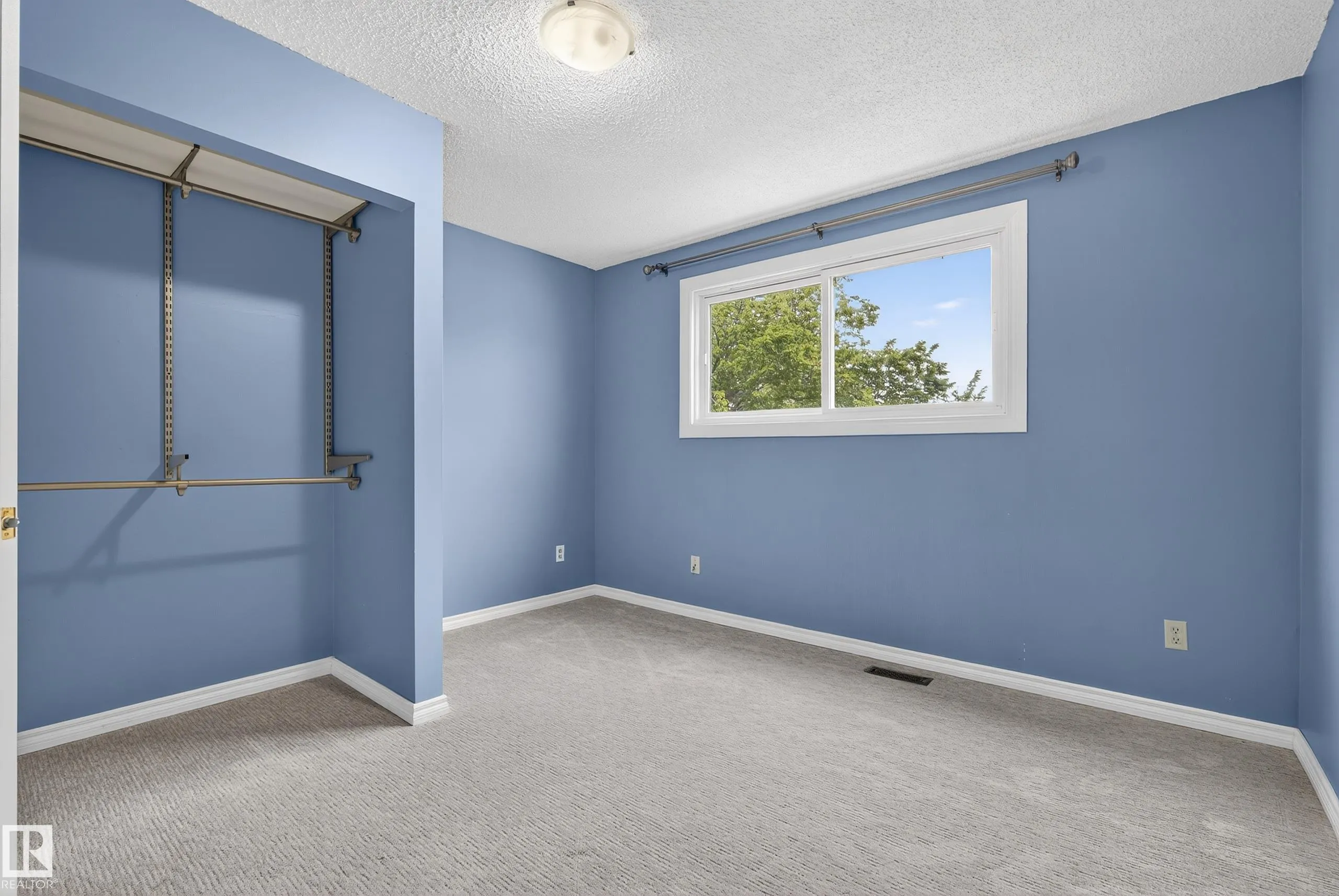 225 LANCASTER Terrace