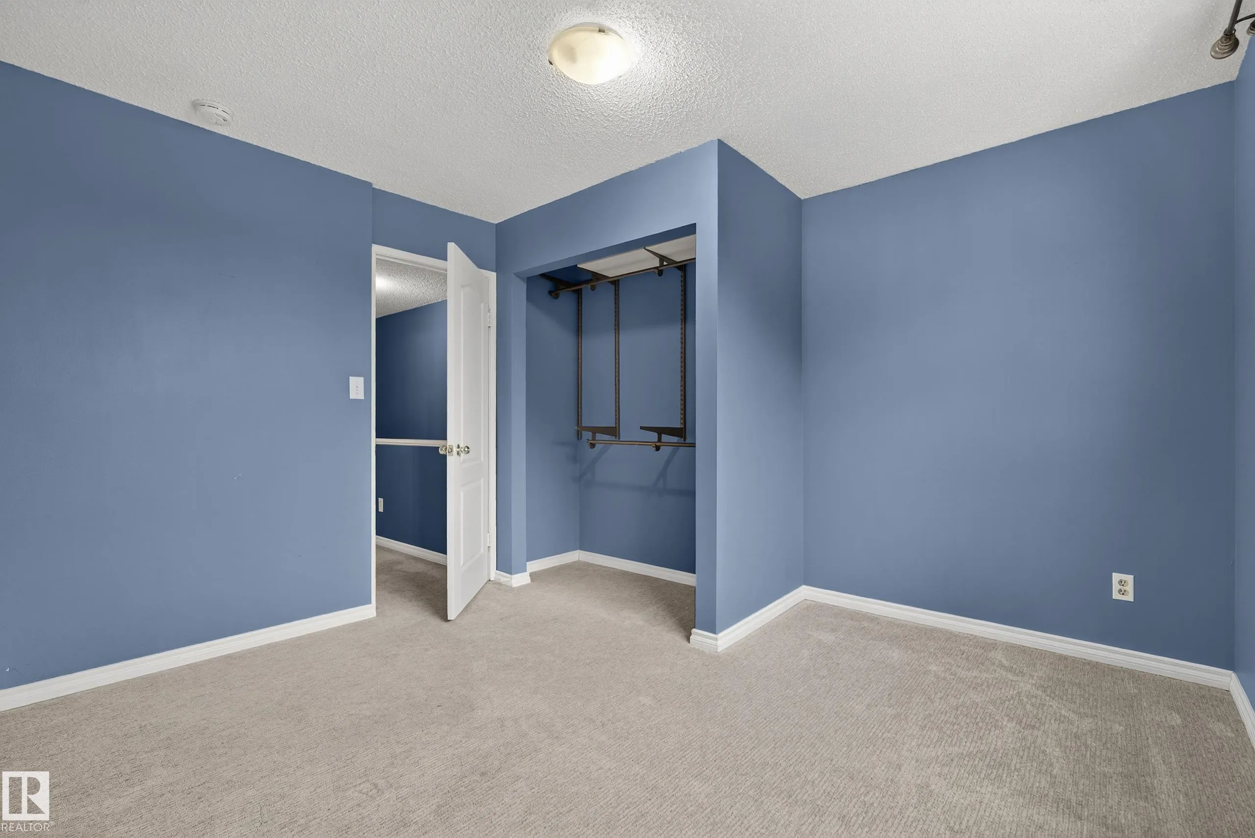 225 LANCASTER Terrace