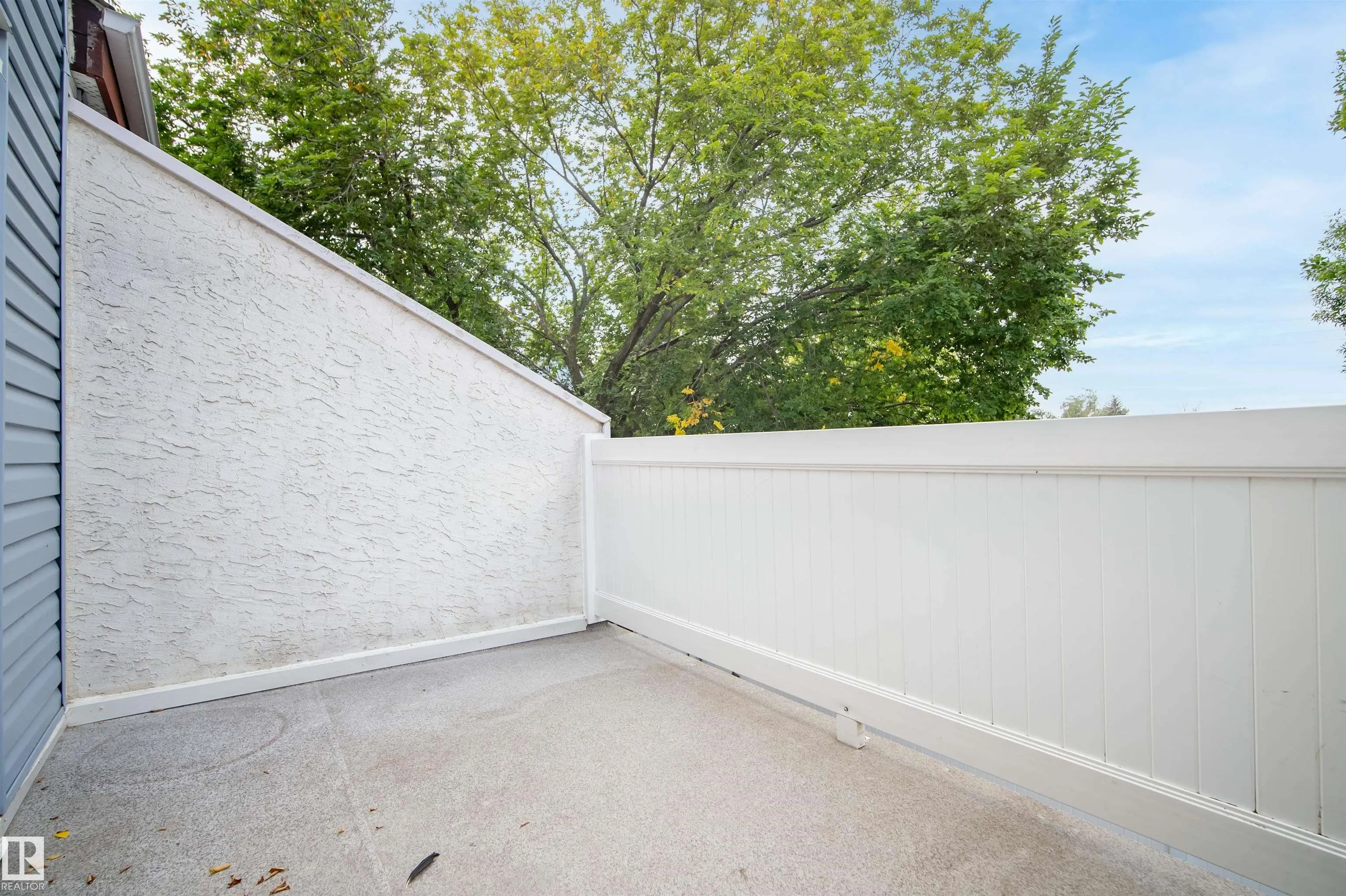 225 LANCASTER Terrace
