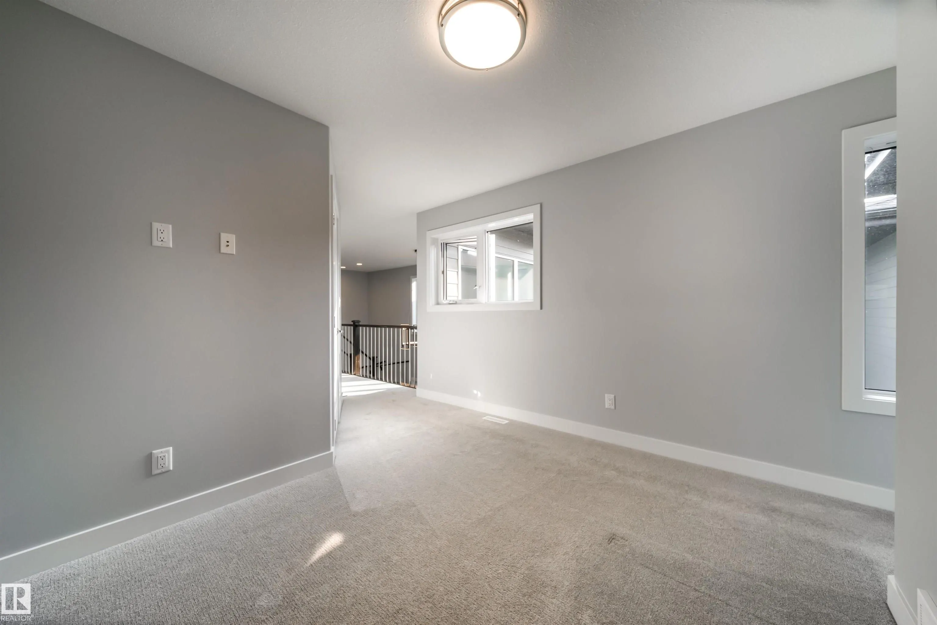 120 SALISBURY Way