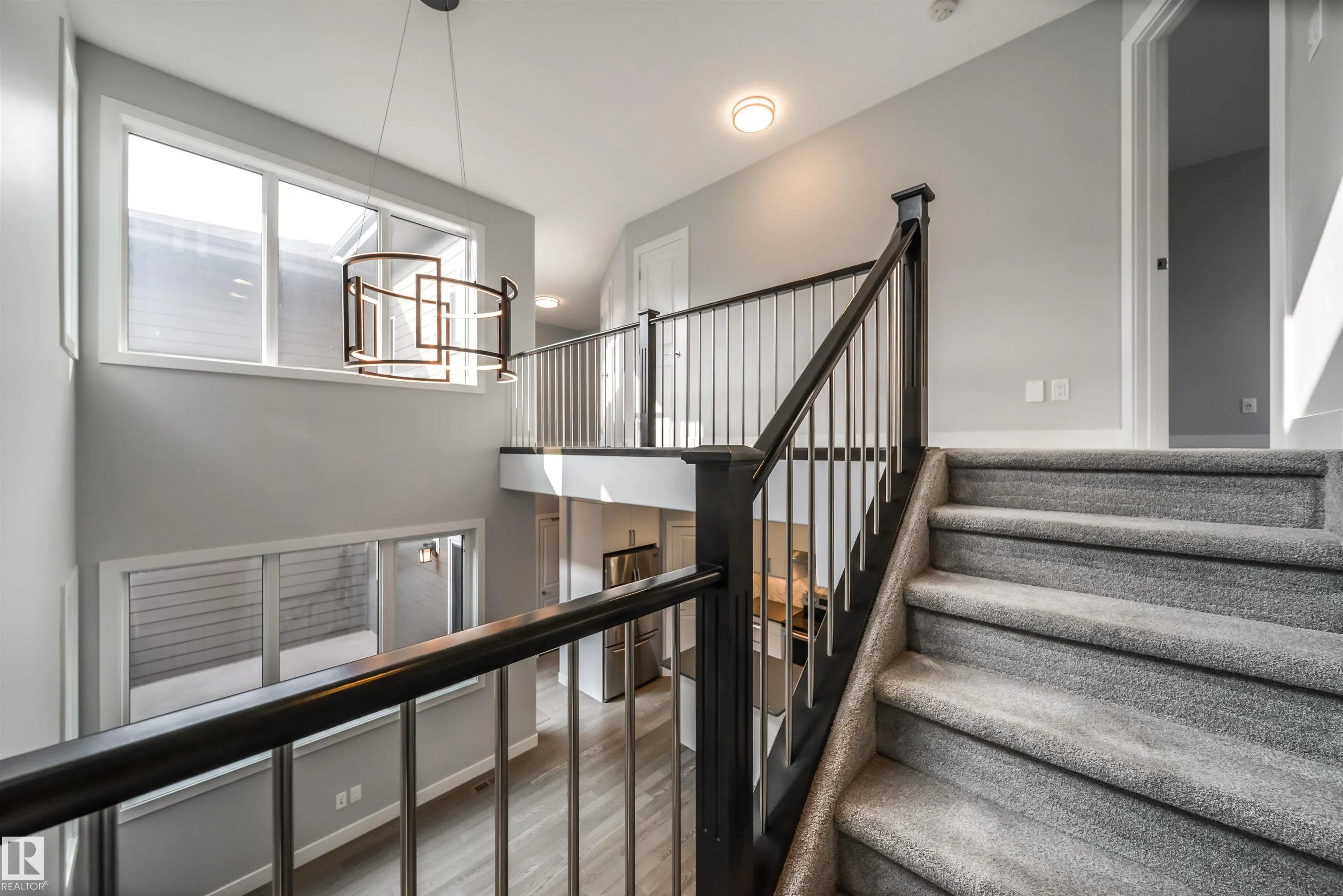120 SALISBURY Way