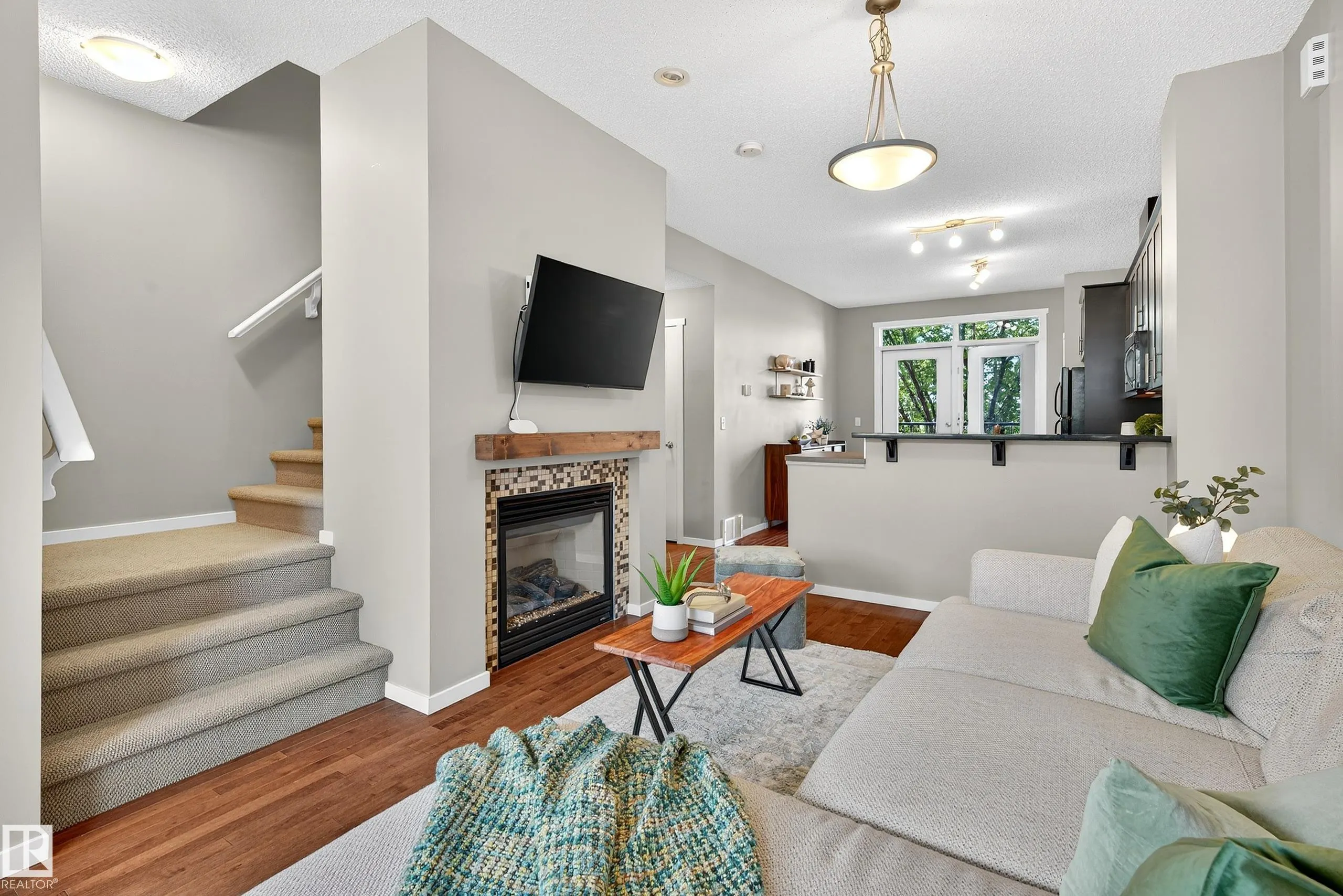 603 WATT Boulevard
