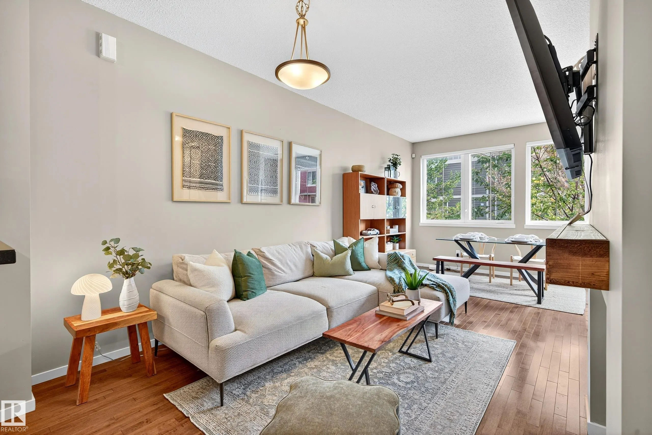 603 WATT Boulevard