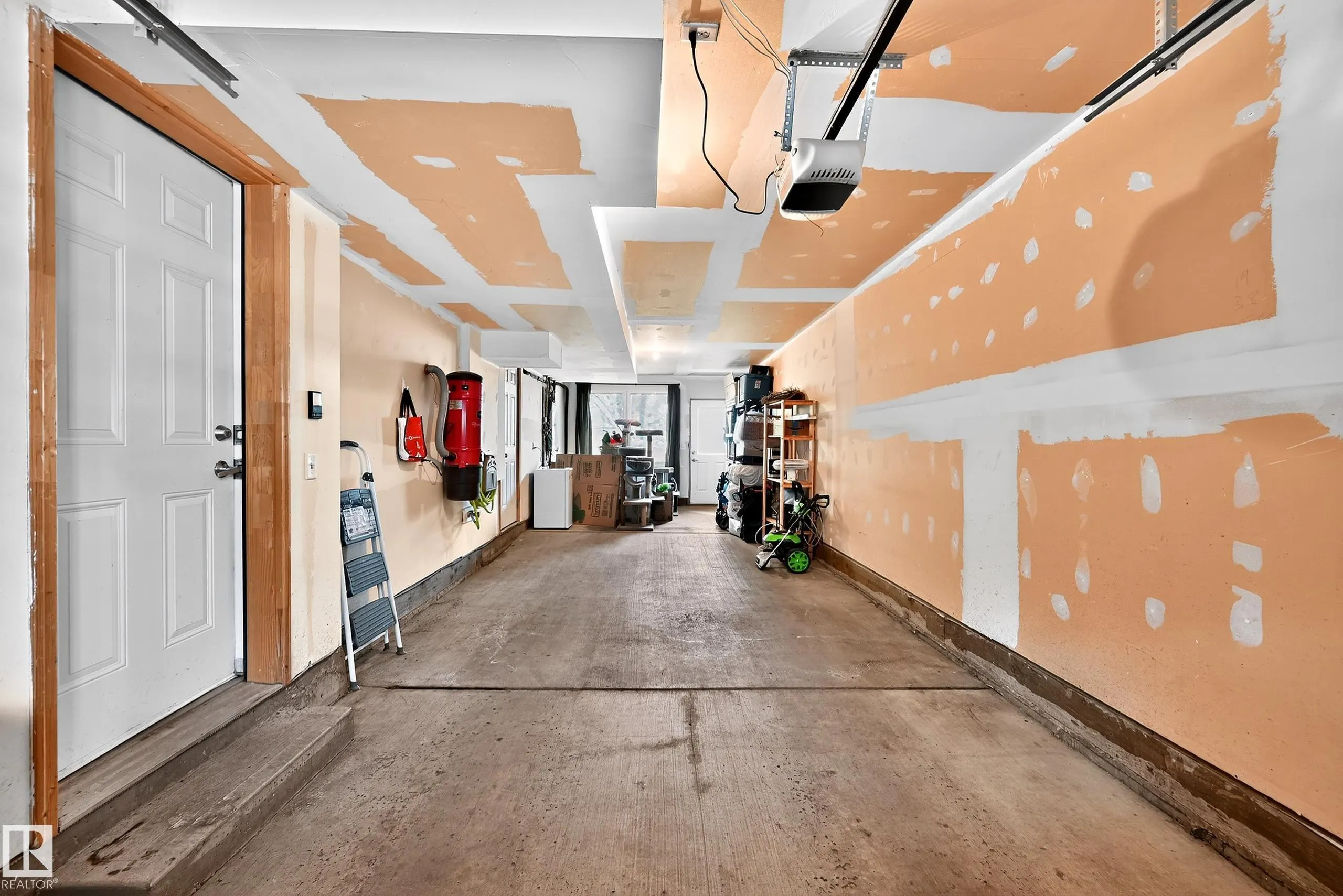 603 WATT Boulevard