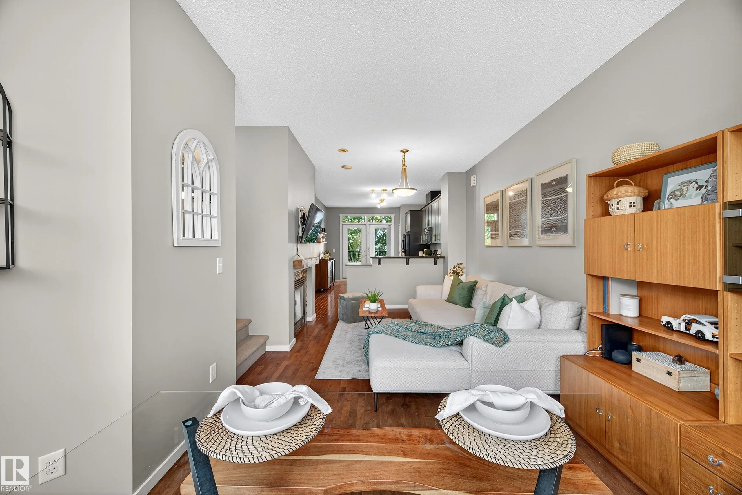 603 WATT Boulevard
