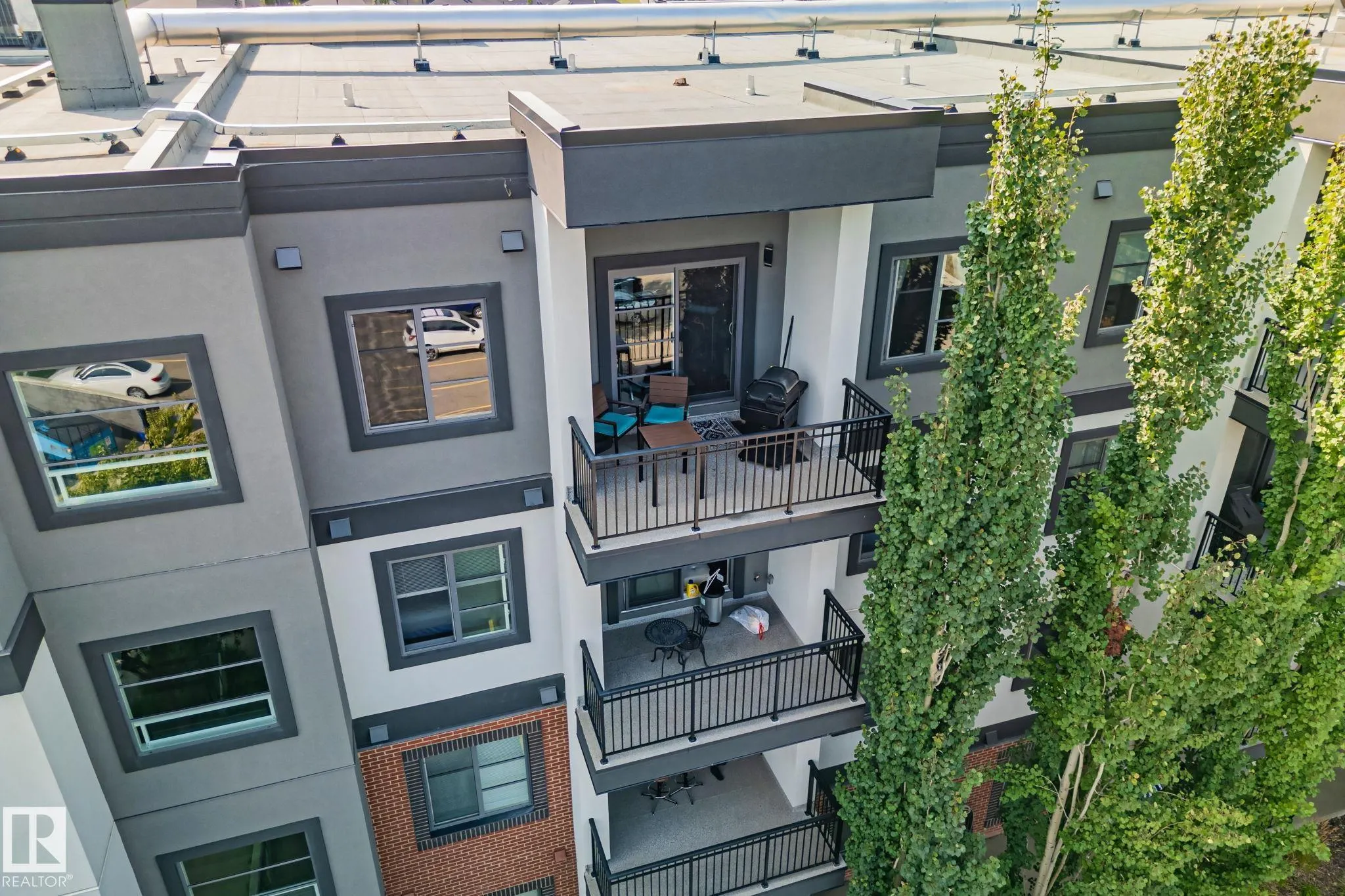 1144 ADAMSON Drive