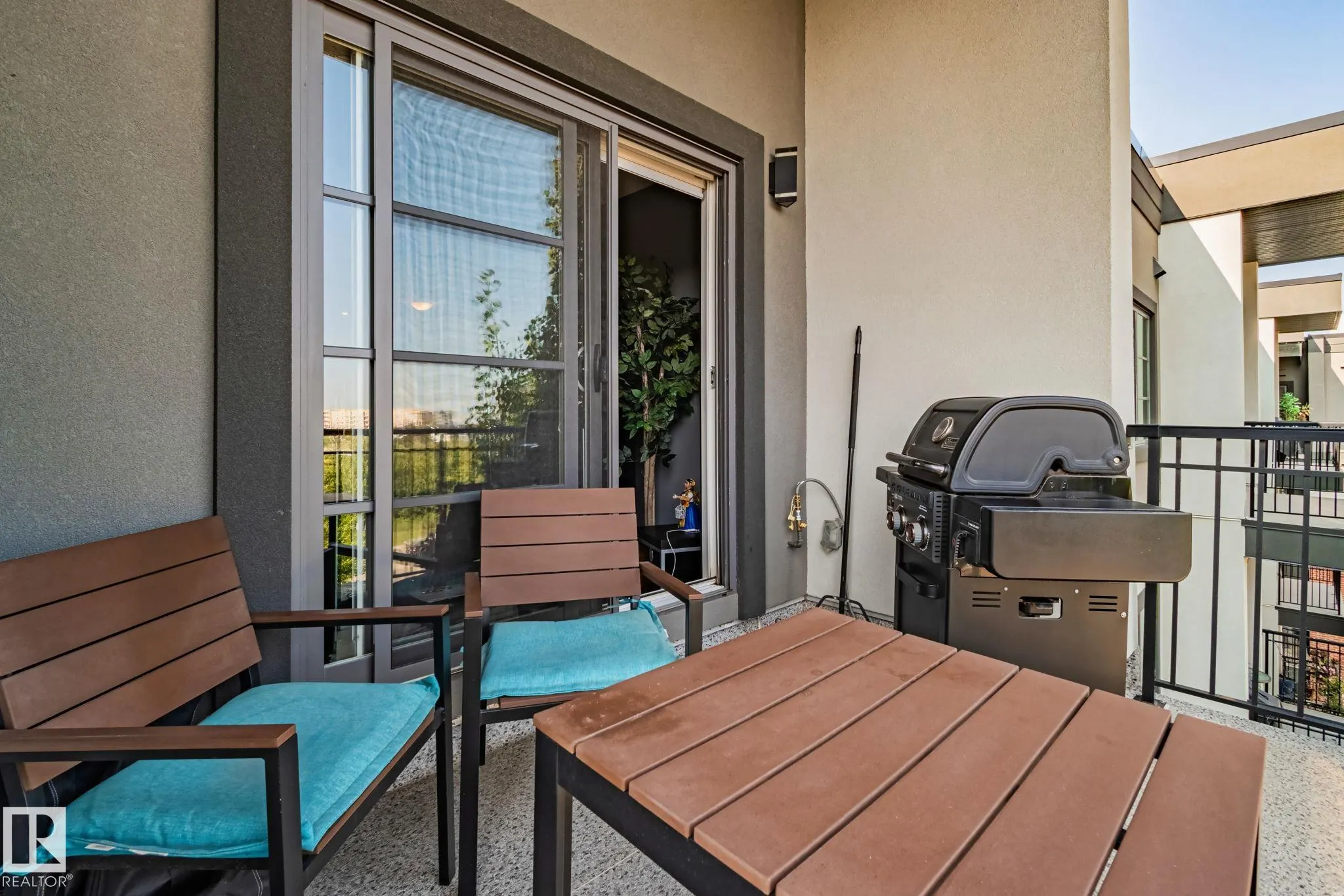 1144 ADAMSON Drive